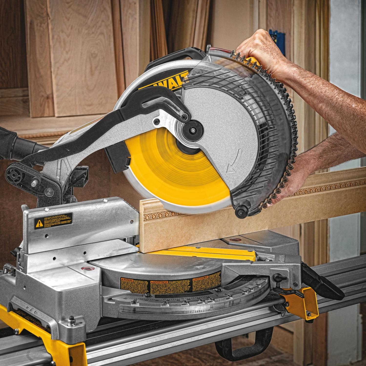 DeWalt 10 in. D X 5/8 in. Carbide Circular Saw Blade 24 teeth 1 pk