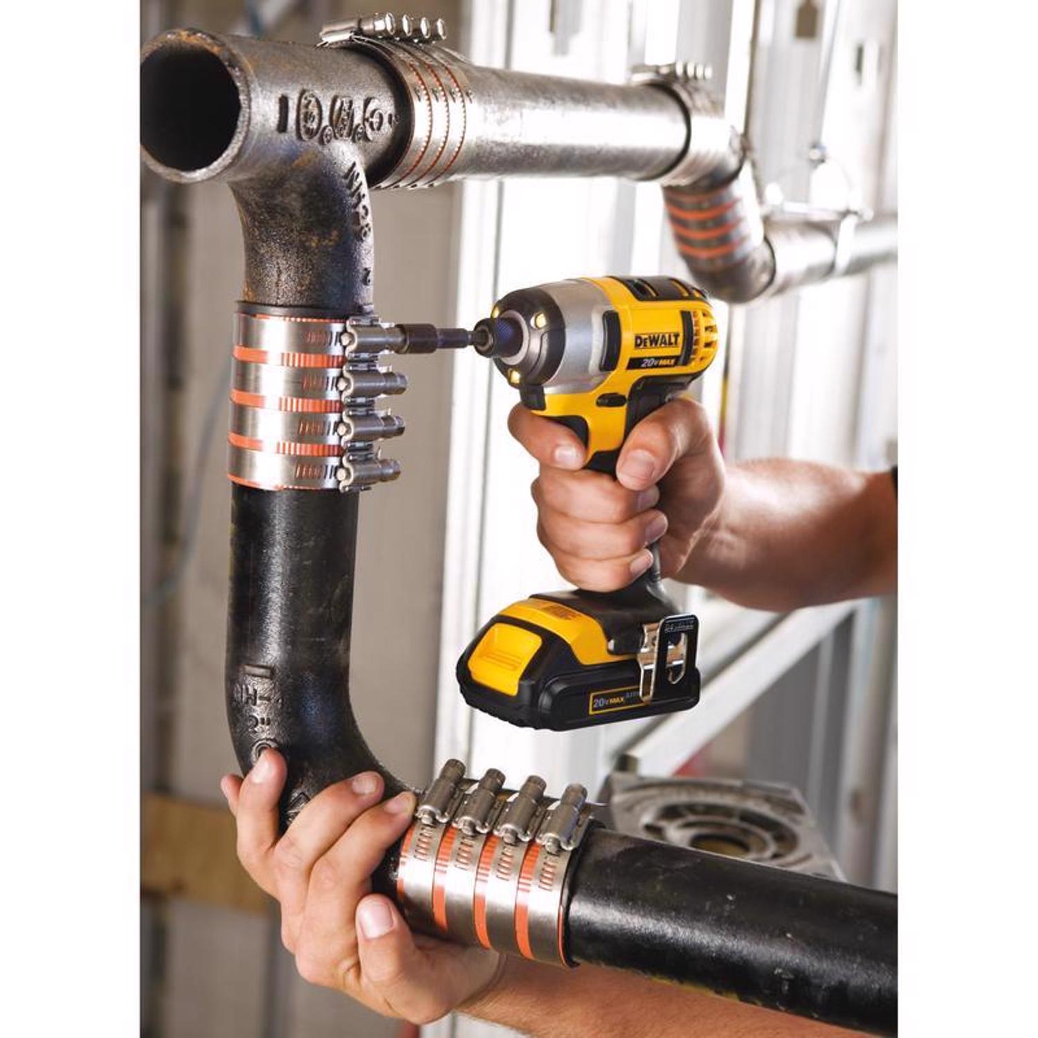 DEWALT 20V MAX 1/4 in. Cordless Brushed Compact Impact Driver Kit (Battery & Charger)