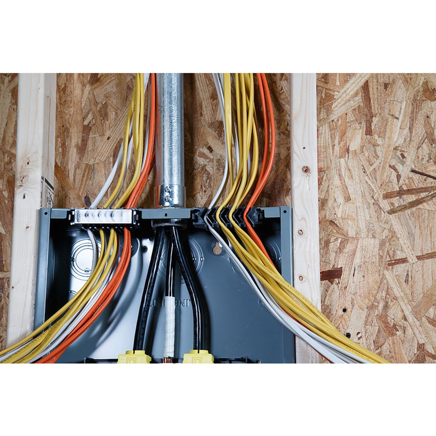 Square D 100 amps 120/240 V 20 space 40 circuits Combination Mount Load Center Main Breaker Kit