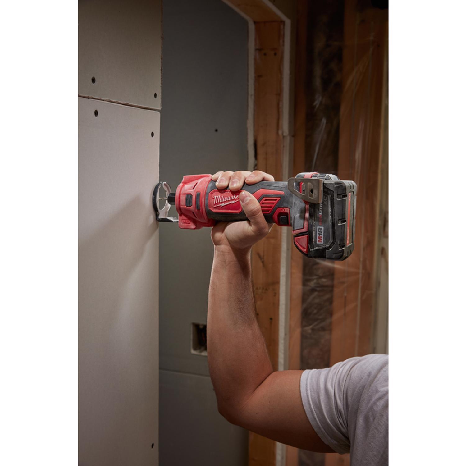 Milwaukee M18 1 pc Cordless Cut-Out Tool Tool Only