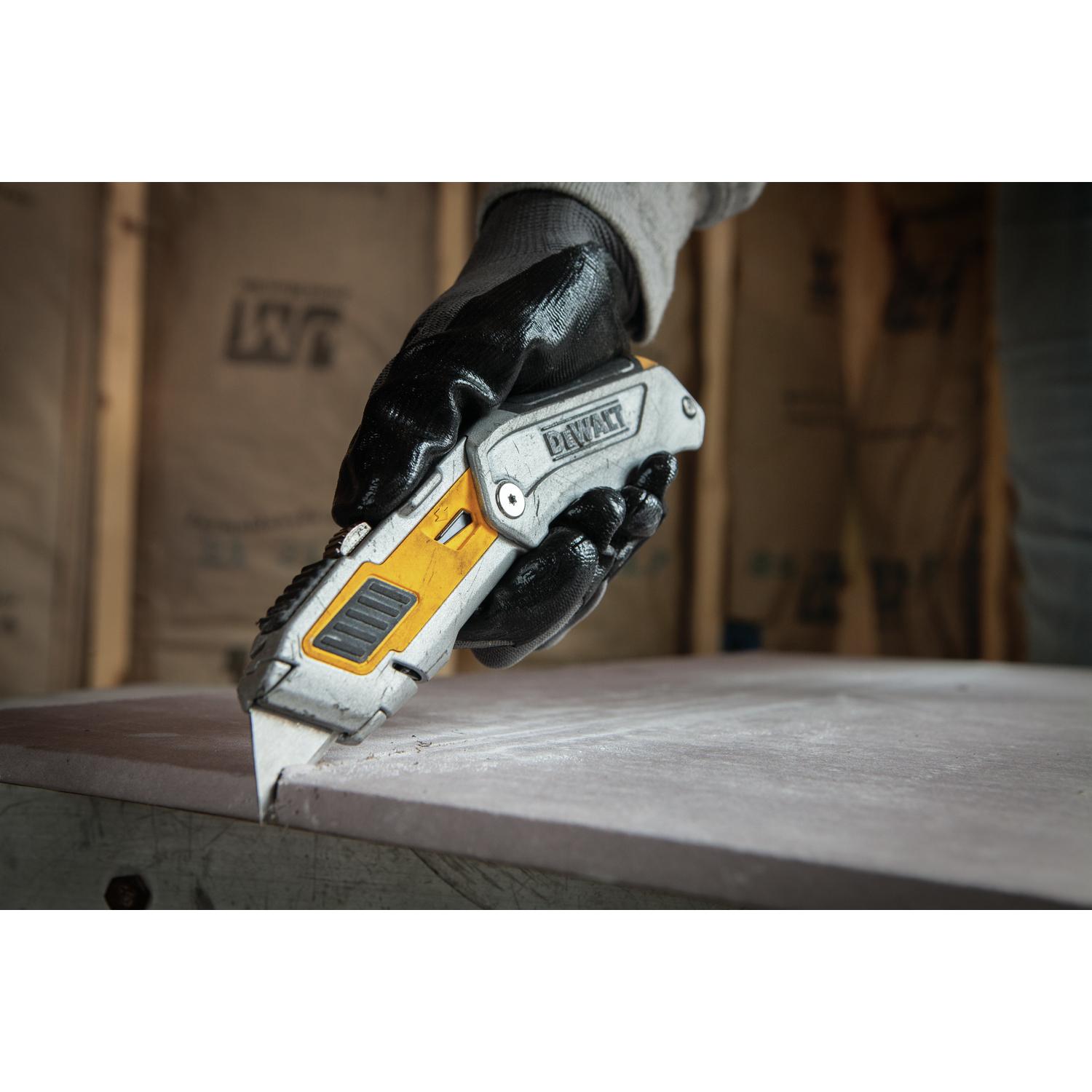 DeWalt Folding Utility Knife Gray 1 pk