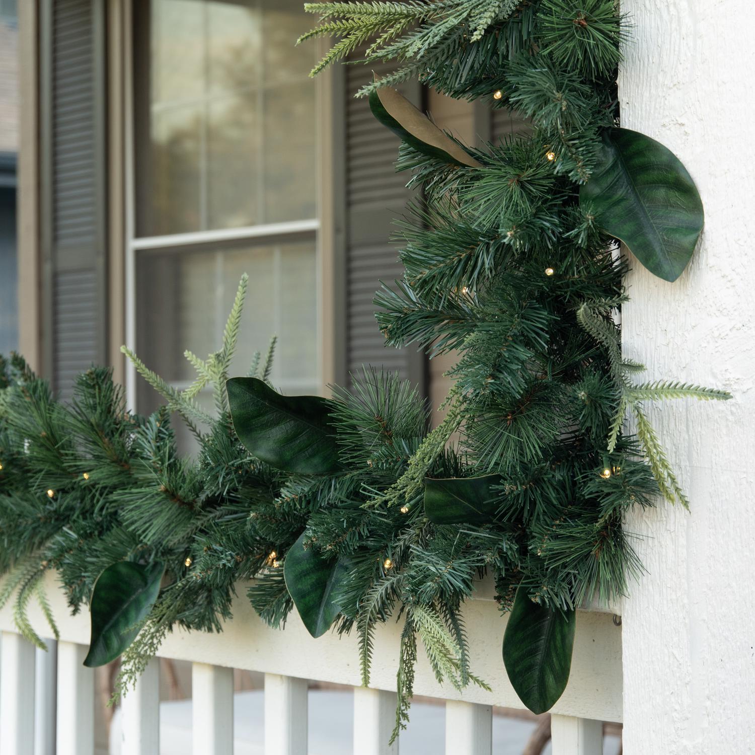 Celebrations 12 in. D X 9 ft. L LED Prelit Garland