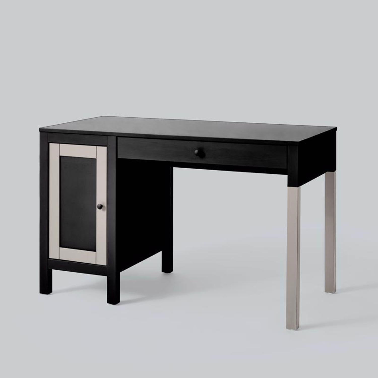 Rust-Oleum Painters Touch Flat Black Water-Based Ultra Cover Paint Exterior and Interior 0.5 pt