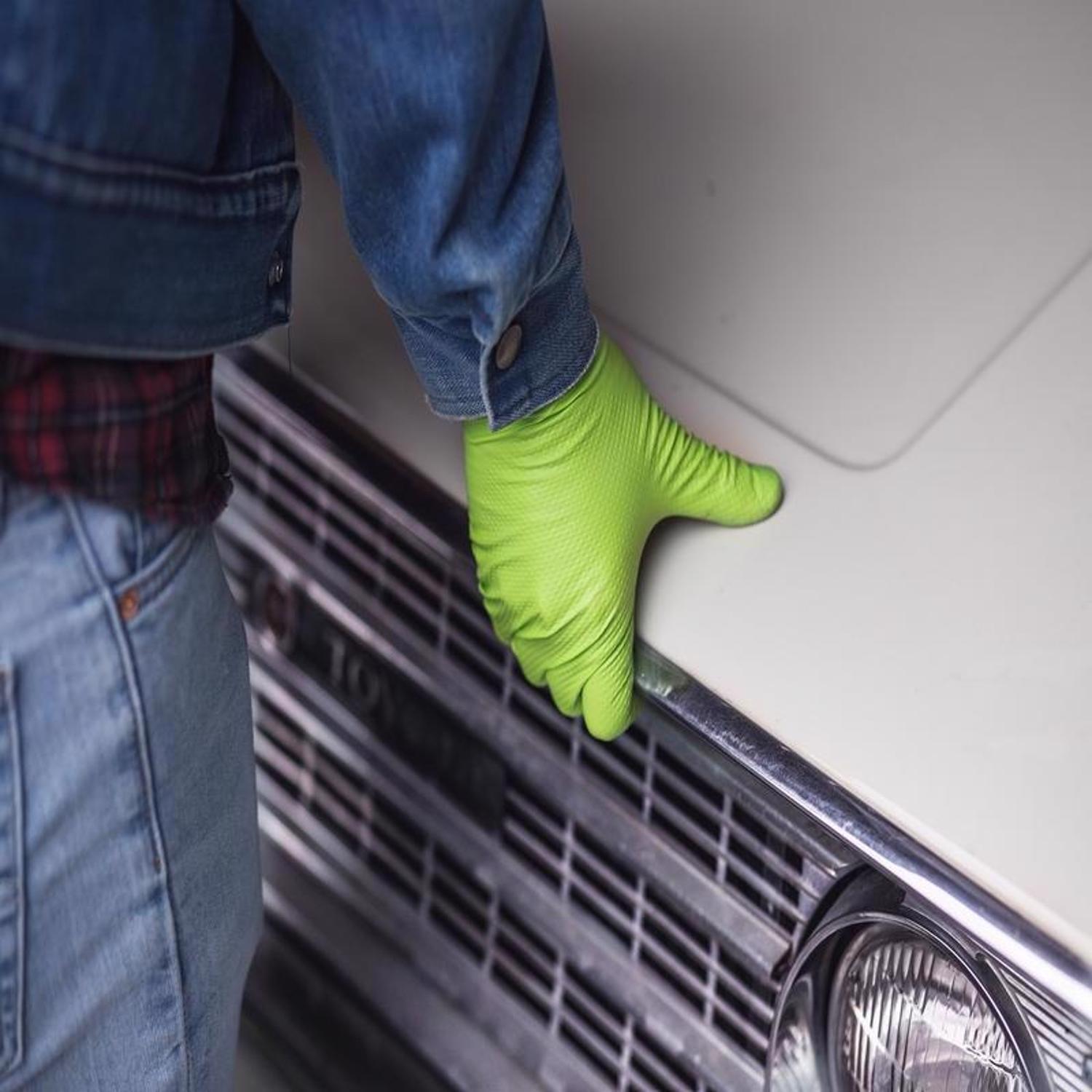 Gloveworks Nitrile Disposable Gloves Large Green Powder Free 100 pk