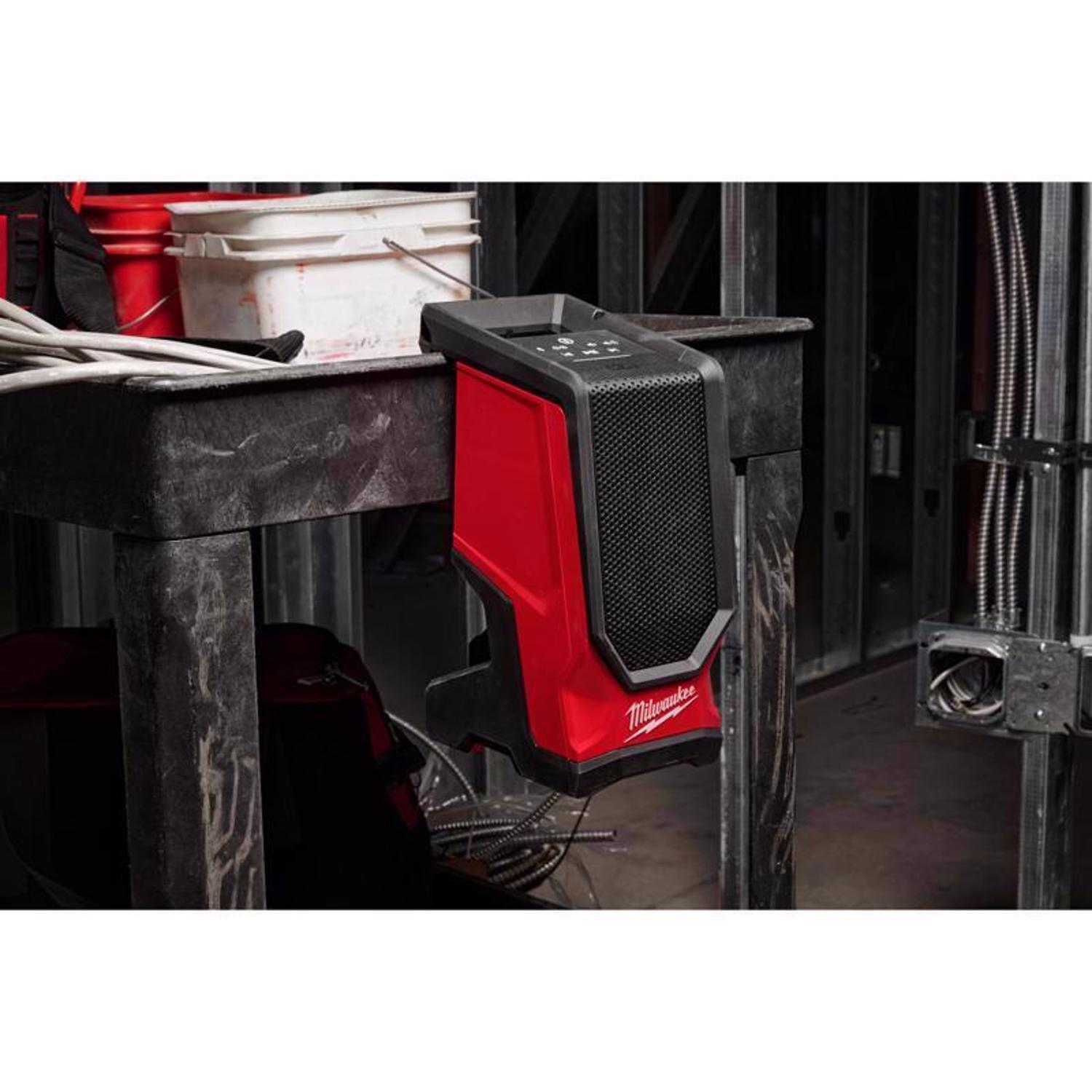 Milwaukee M18 Wireless Bluetooth Jobsite Speaker