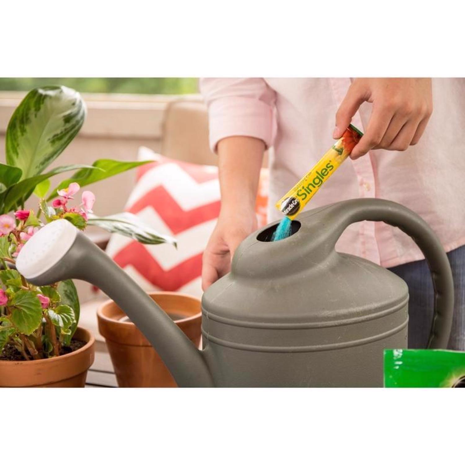 Miracle-Gro Watering Can Singles Powder Plant Food 24 pk