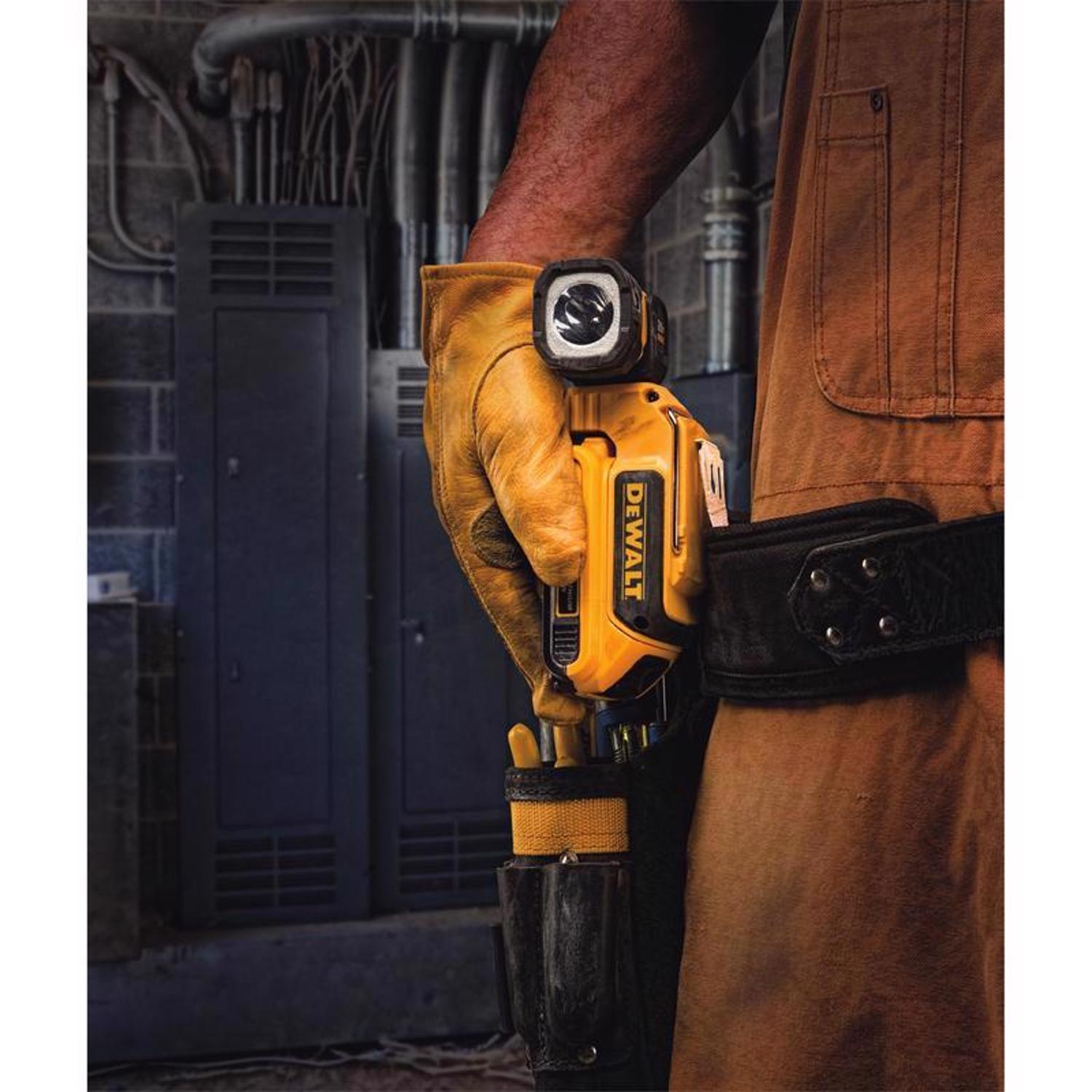 DeWalt 20V MAX 160 lm Black/Yellow LED Rechargeable Work Light Flashlight
