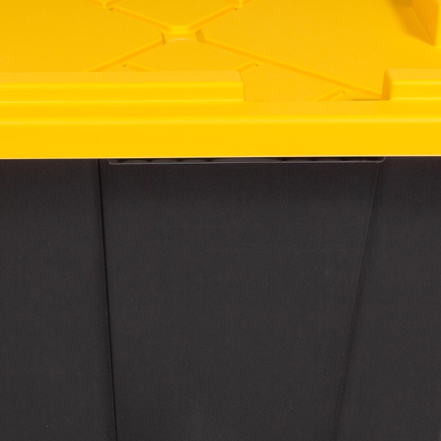 Greenmade 27 gal Black/Yellow Snap Lock Storage Box 14.7 in