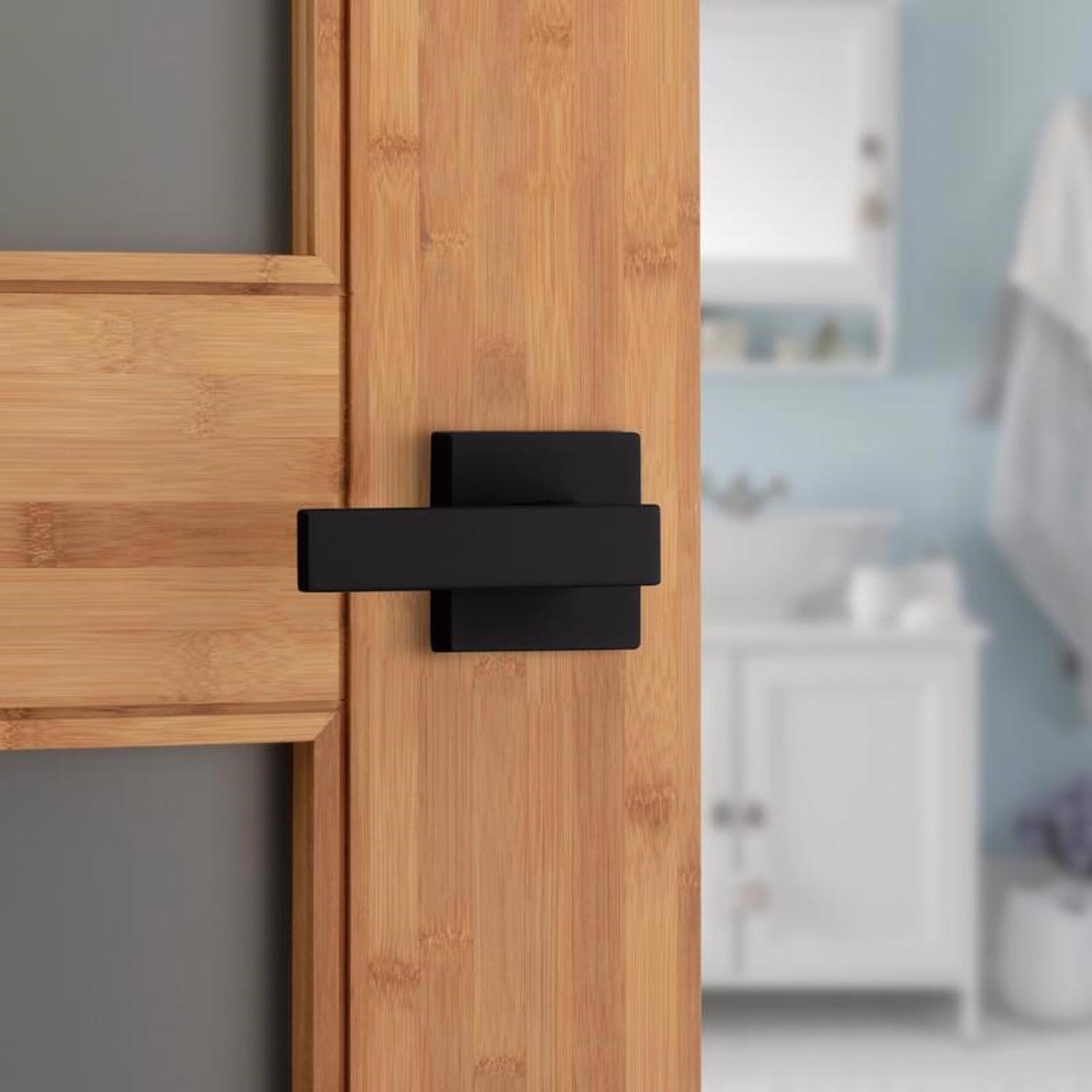 Kwikset Singapore Matte Black Privacy Lever