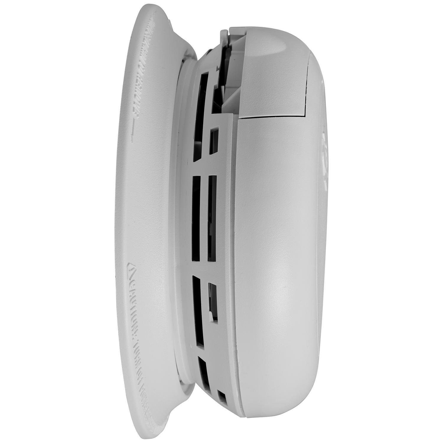 BRK Voice and Location Alert Hard-Wired w/Battery Back-Up Photoelectric Smoke and Carbon Monoxide De