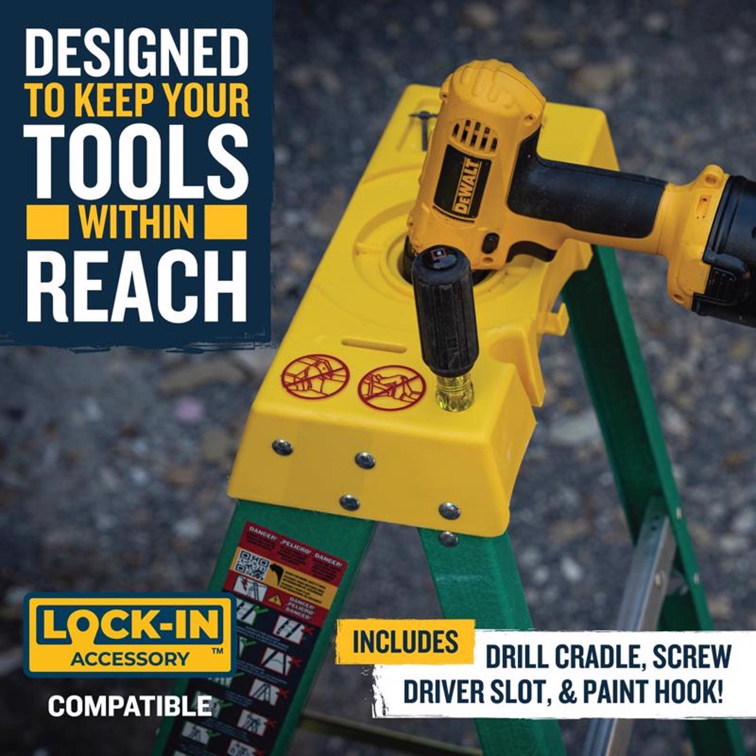 Werner 6 ft. H Fiberglass Step Ladder Type II 225 lb. capacity