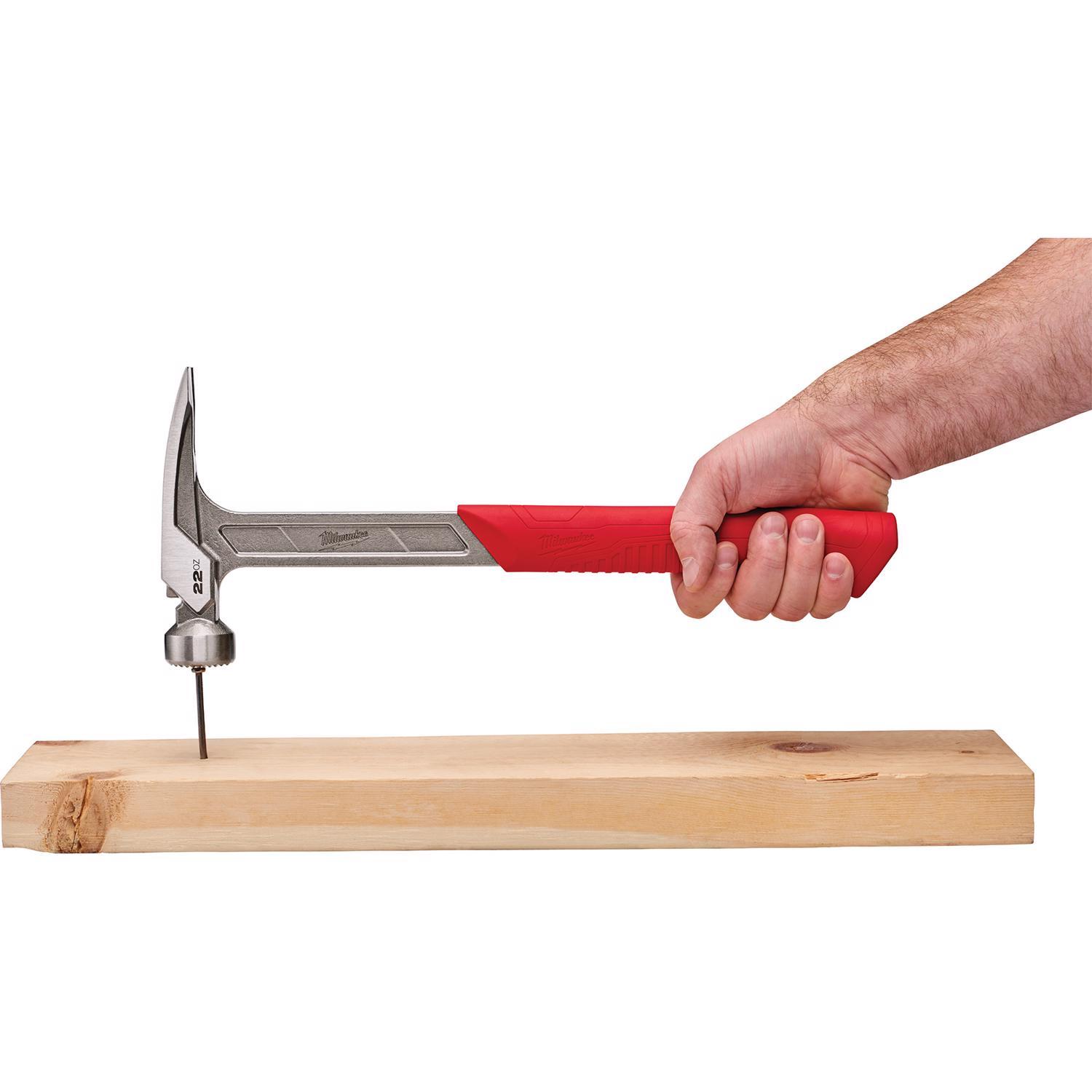 Milwaukee 22 oz Milled Face Framing Hammer 15 in. Steel Handle