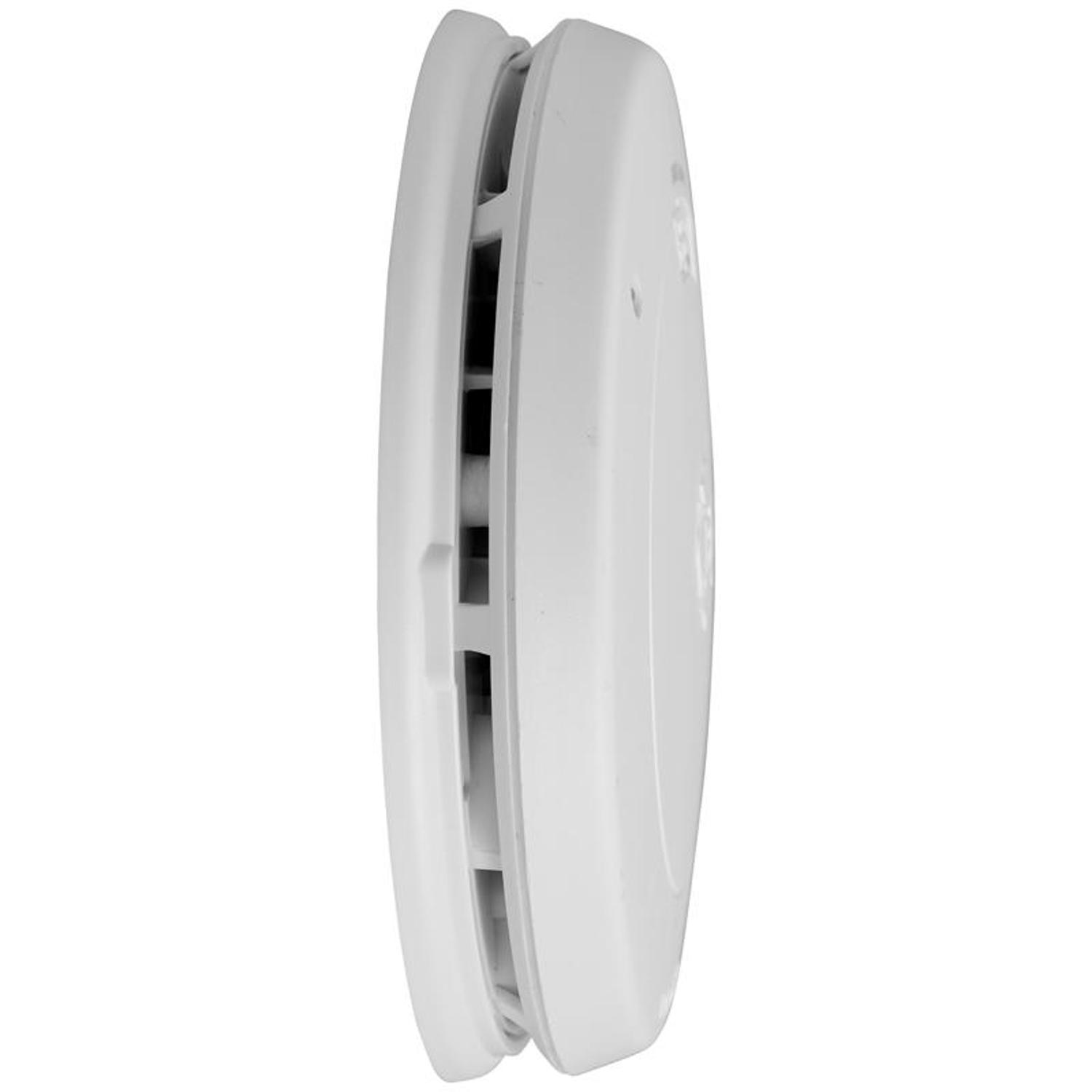 First Alert 10 Year With Path Light Battery-Powered Photoelectric Smoke Detector 1 pk