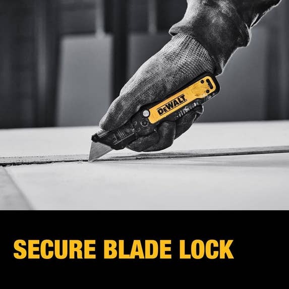 DEWALT Push & Flip Folding Utility Knife
