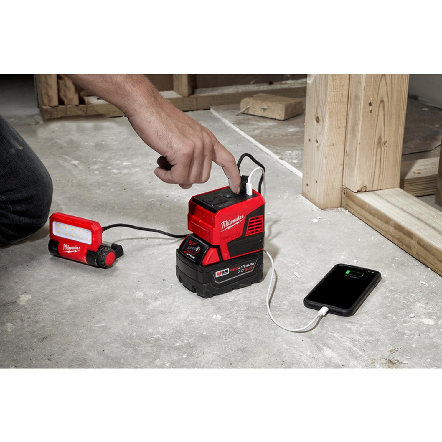 Milwaukee M18 Top-Off Lithium-Ion 175W Power Supply 1 pc
