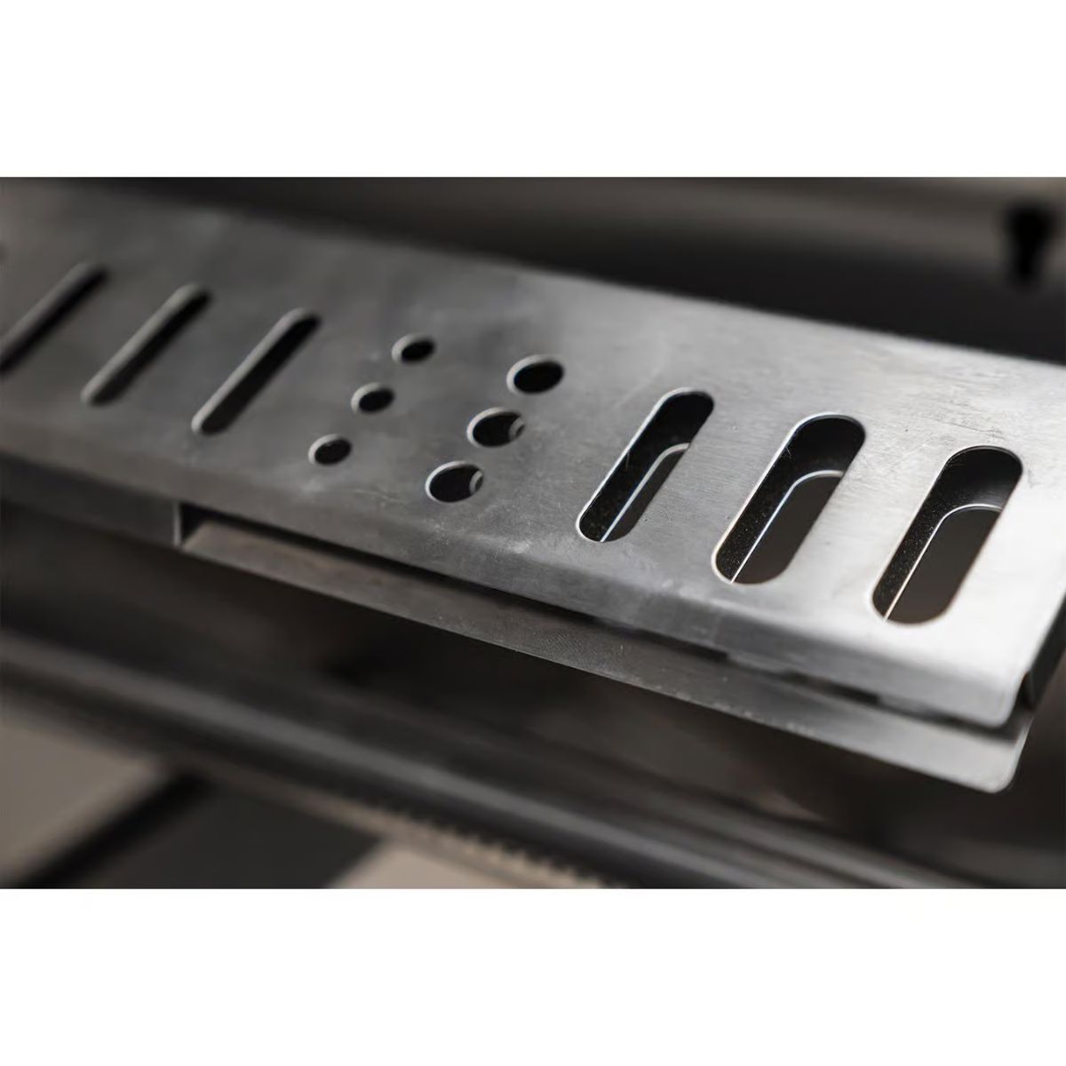 Mont Alpi Deluxe Island 6 Burner Natural Gas/Propane Grill Silver