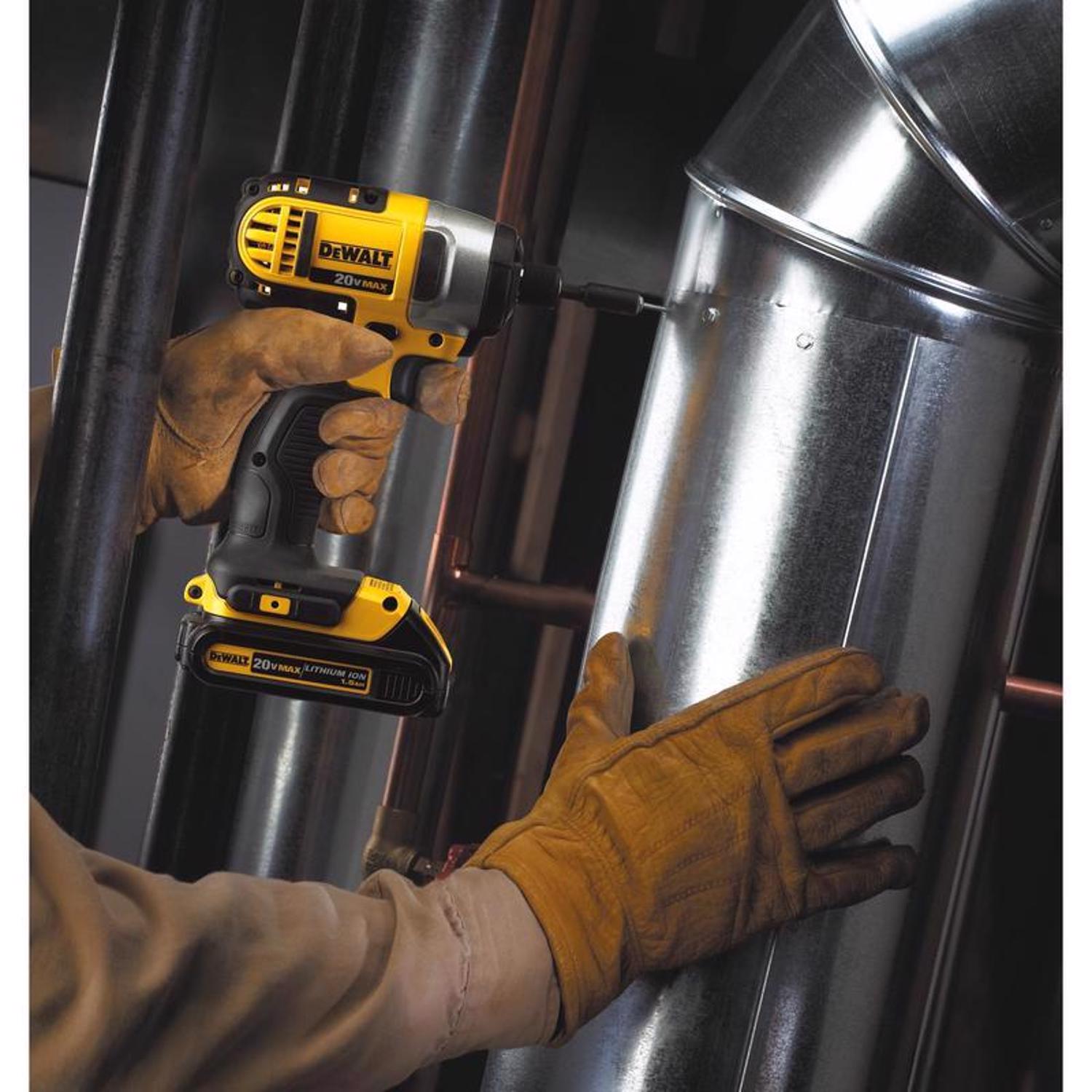 DEWALT 20V MAX 1/4 in. Cordless Brushed Compact Impact Driver Kit (Battery & Charger)