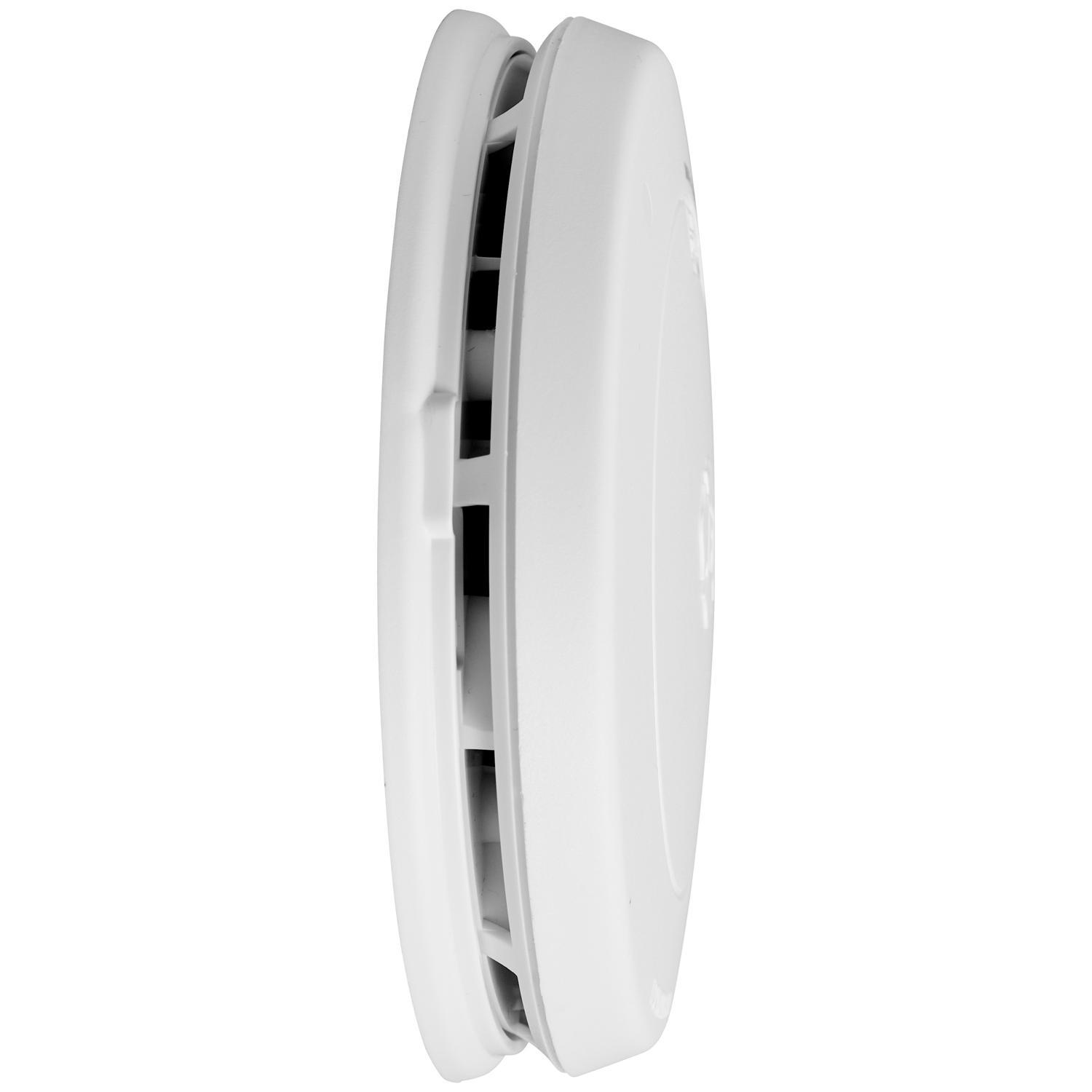 First Alert Slim Battery-Powered Photoelectric Smoke Detector 1 pk