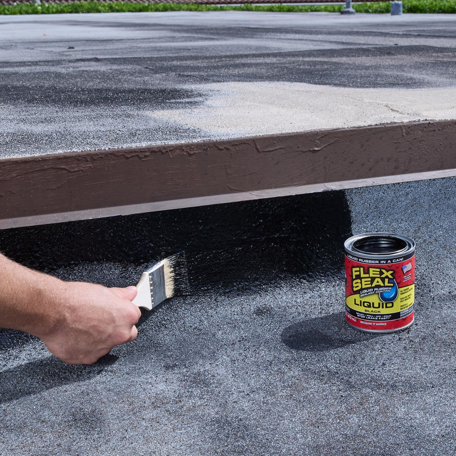 Flex Seal Family of Products Flex Seal Black Liquid Rubber Sealant Coating 16 oz