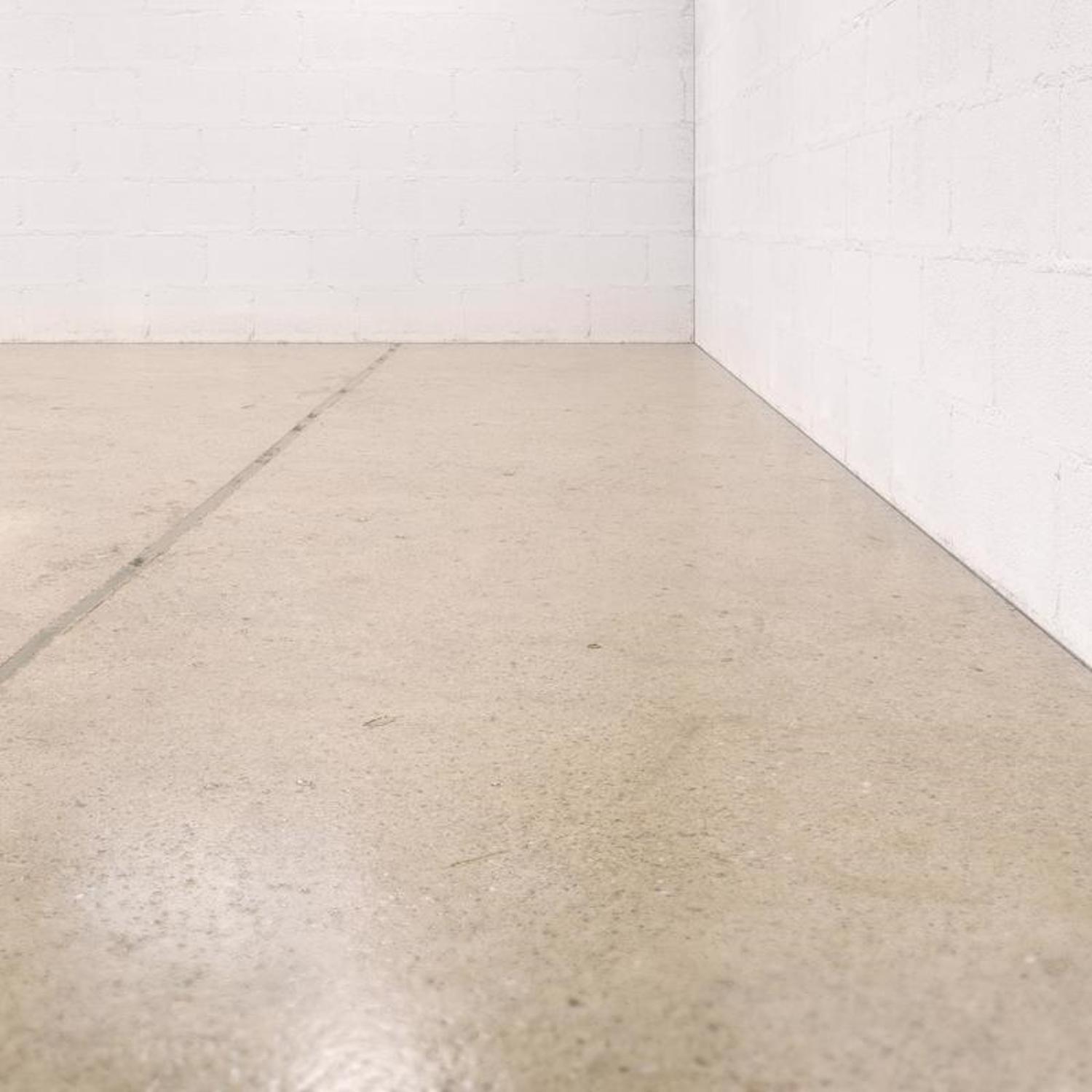 Drylok High-Gloss Clear Latex Masonry Waterproof Sealer 1 gal