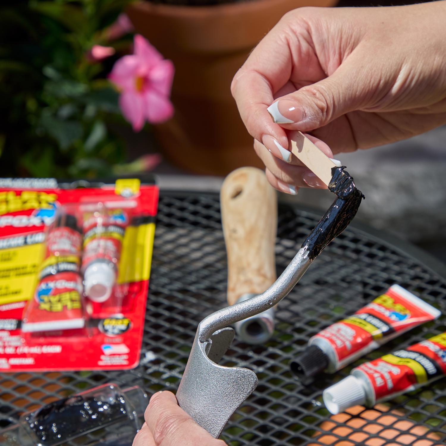 Flex Seal Family of Products Flex Seal Epoxy Extra Strength Epoxy Black Epoxy 1 fl. oz.