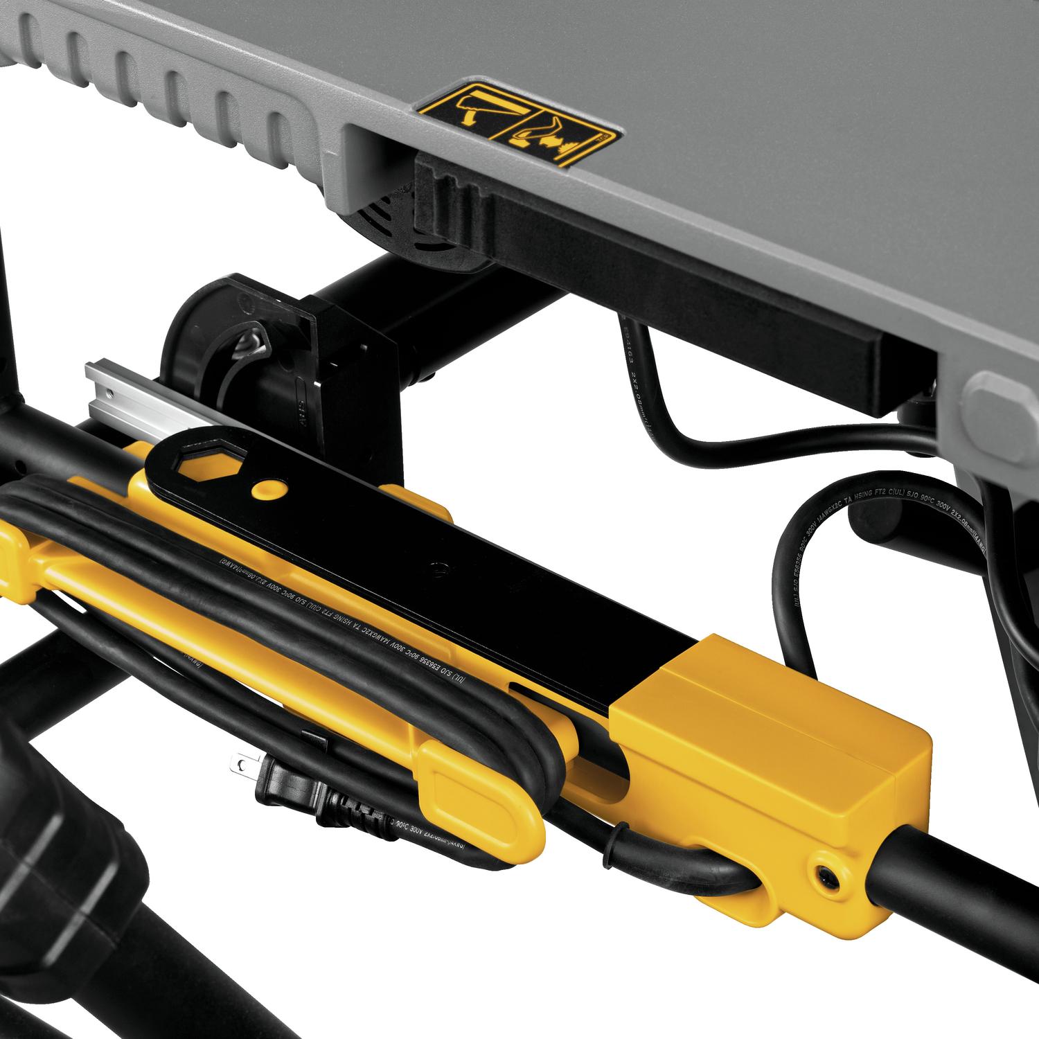 DeWalt 15 amps Corded 10 in. Table Saw
