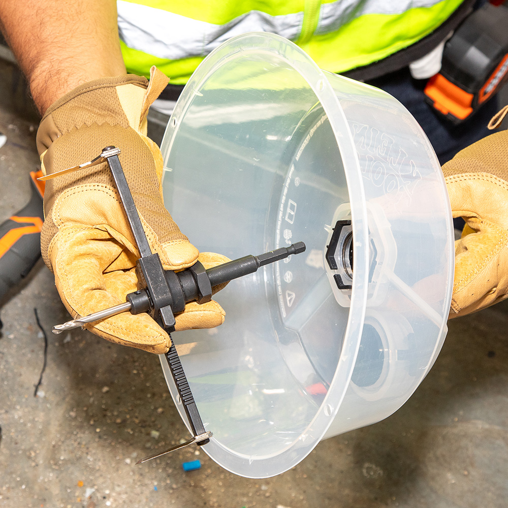 Klein Adjustable Hole Saw with Auto-Set Arms