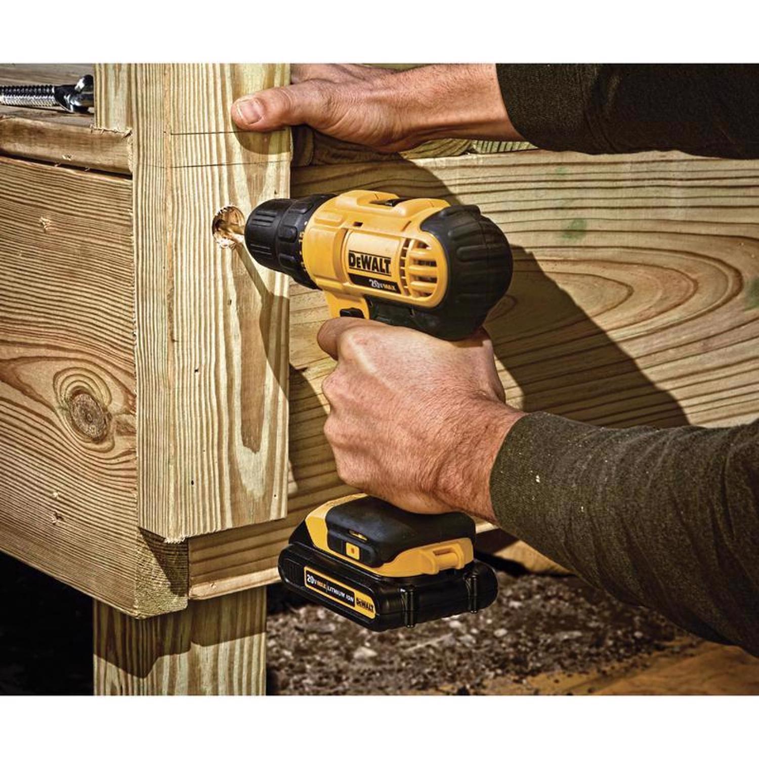 DeWalt 20V MAX 1/2 in. Brushed Cordless Compact Drill Kit (Battery & Charger)