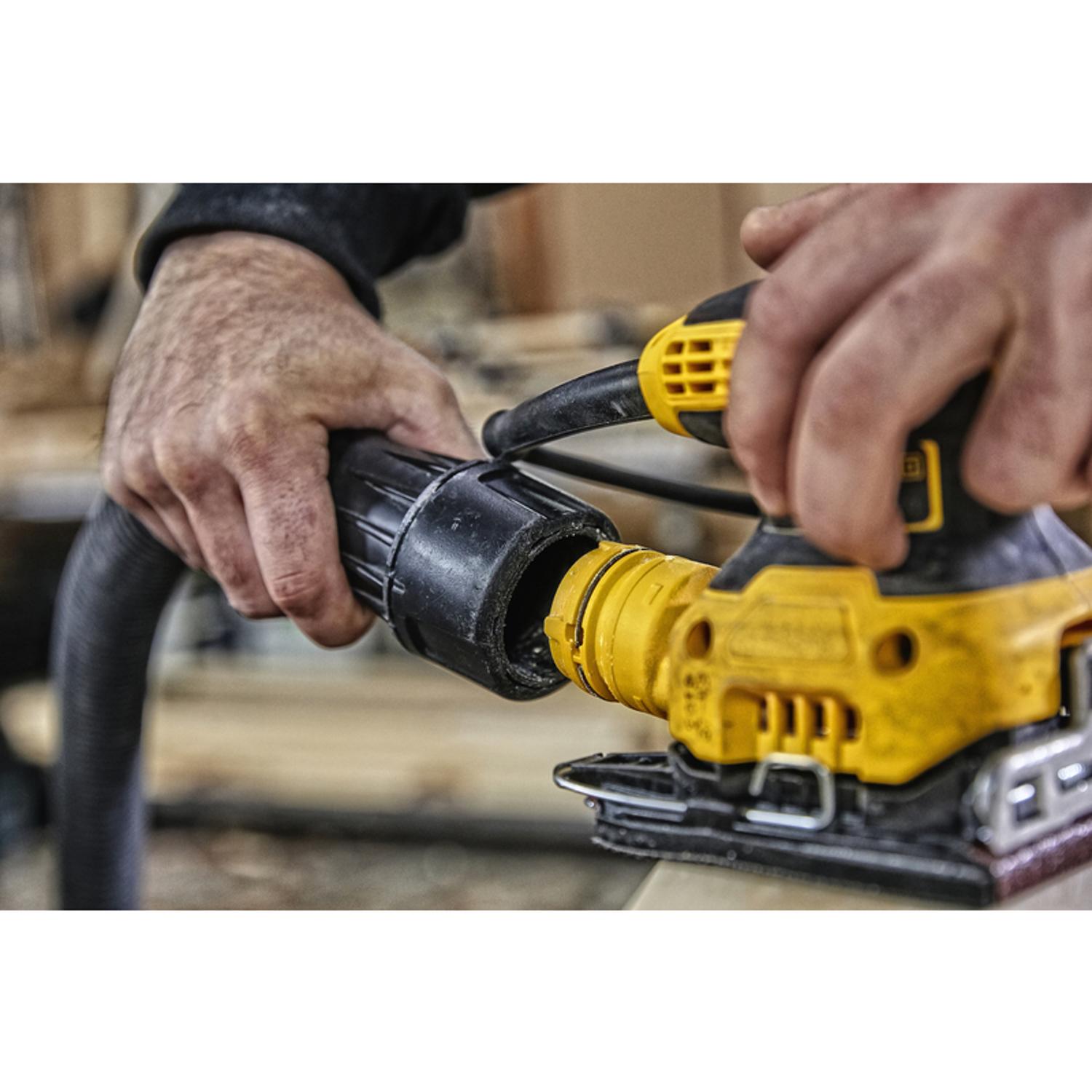 DeWalt Corded 2.3 amps 1/4 Sheet Sander