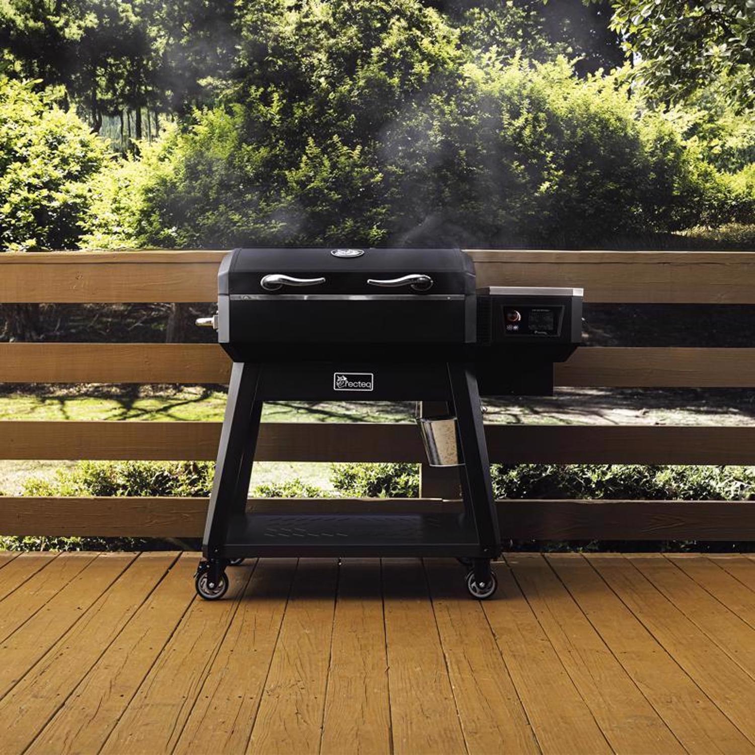 Recteq SmokeStone Wood Pellet WiFi Pellet Griddle Black/Silver