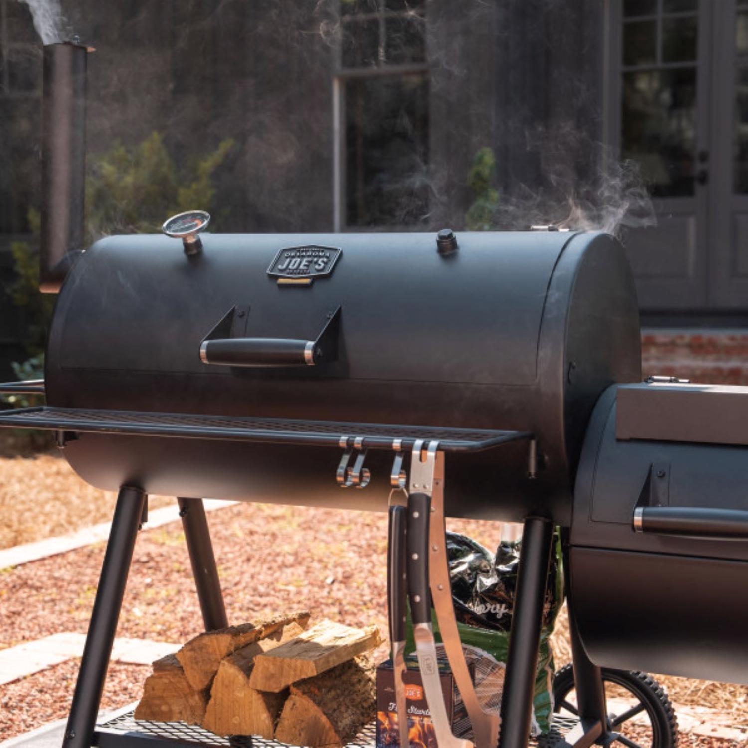 Oklahoma Joe's Charcoal Offset Smoker Black