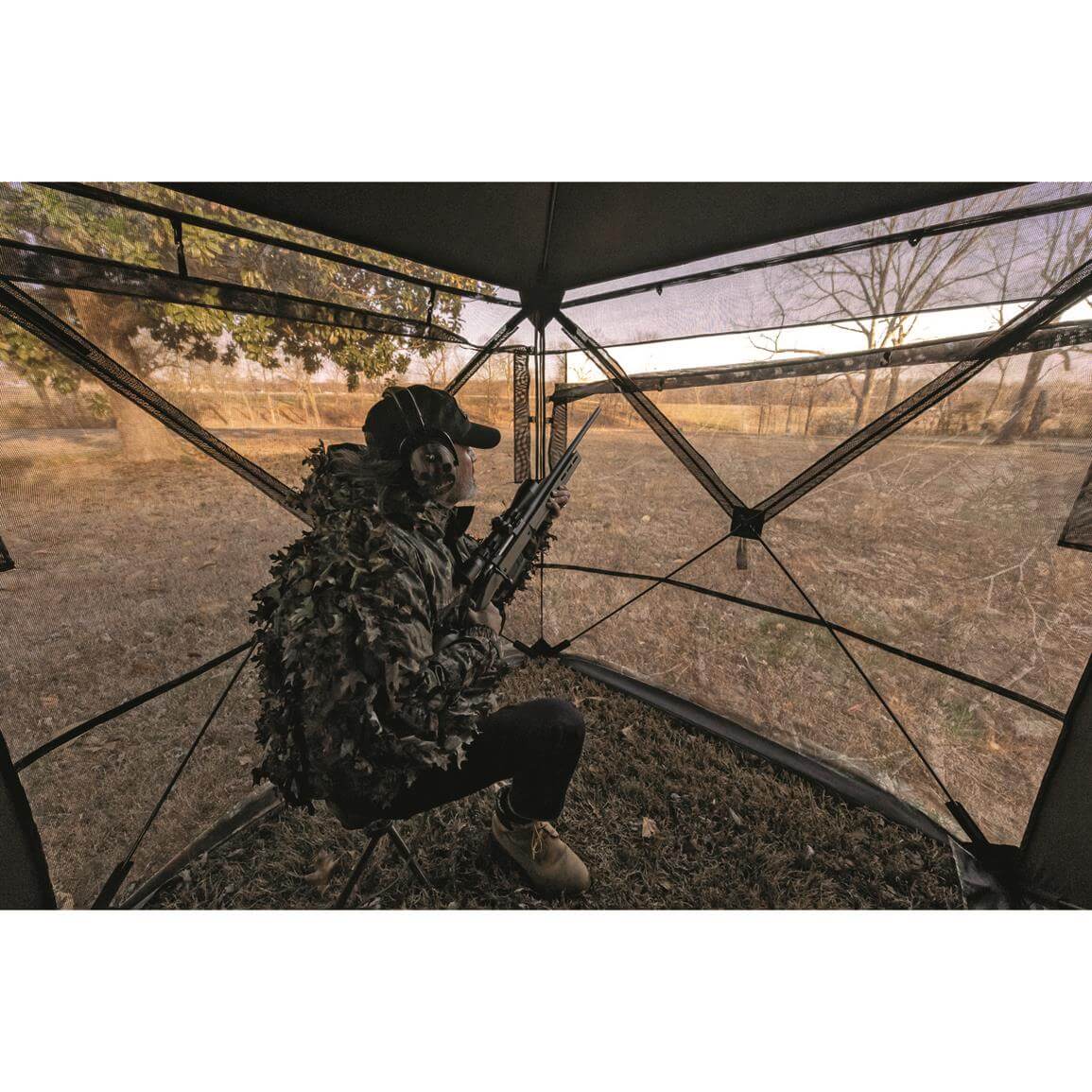 Rhino Blinds Ground Blind R180 W/see Through Mesh 75x75x66