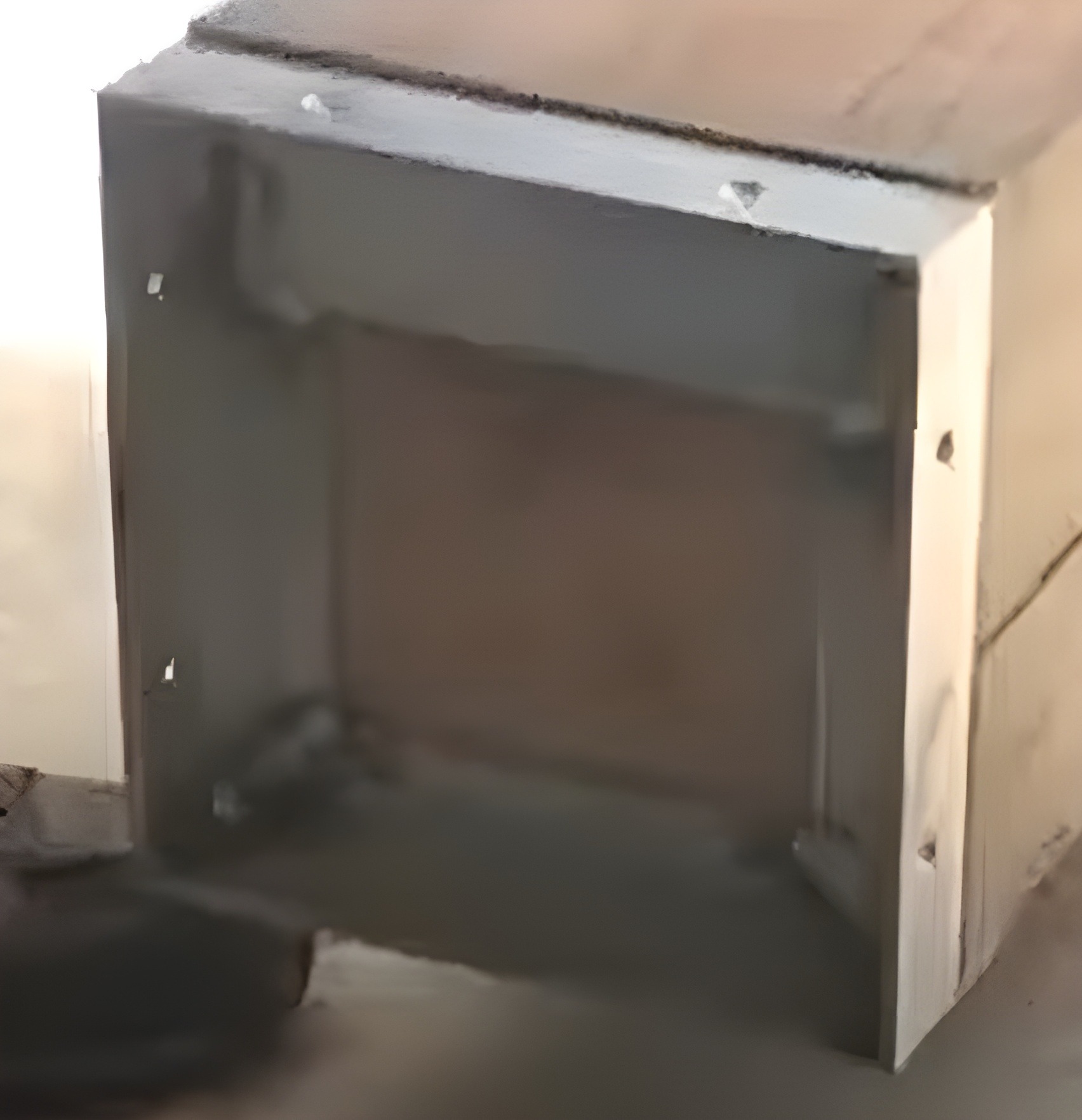 10 x 10 Aluminum Column Hollow Plinth (8 5/8 in. x 8 5/8 in.)