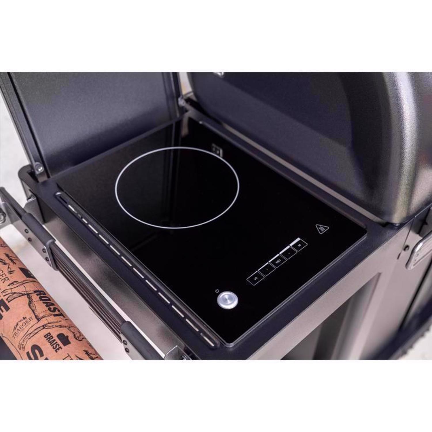 Traeger Woodridge Elite Wood Pellet WiFi Grill Black