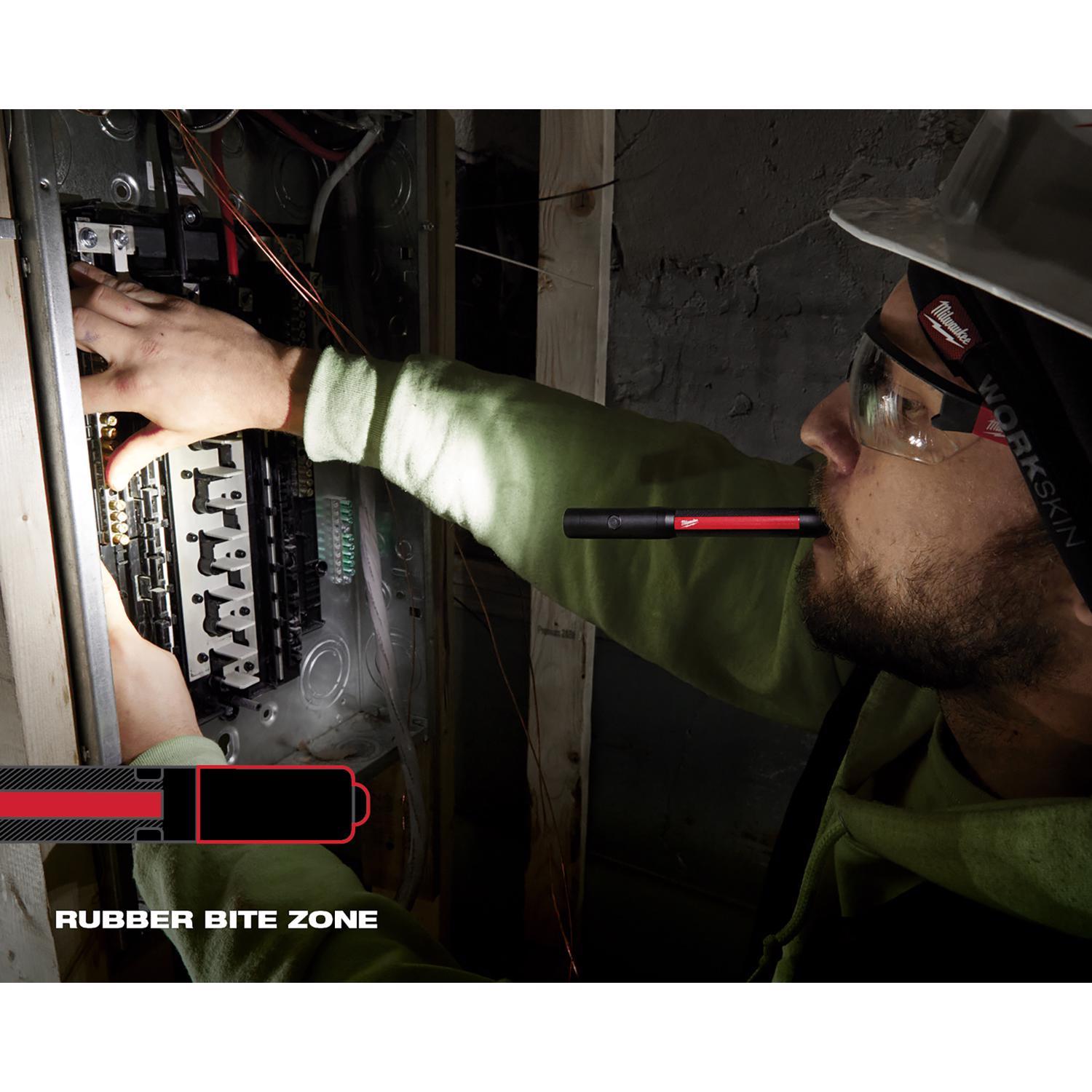 Milwaukee 250 lm Black/Red LED Rechargeable Pen Light