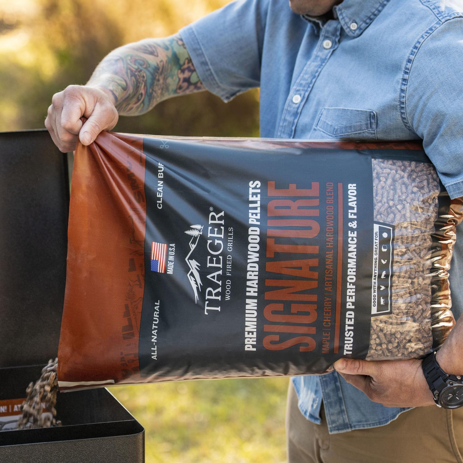 Traeger Signature Hardwood Pellets All Natural Maple/Cherry 20 lb