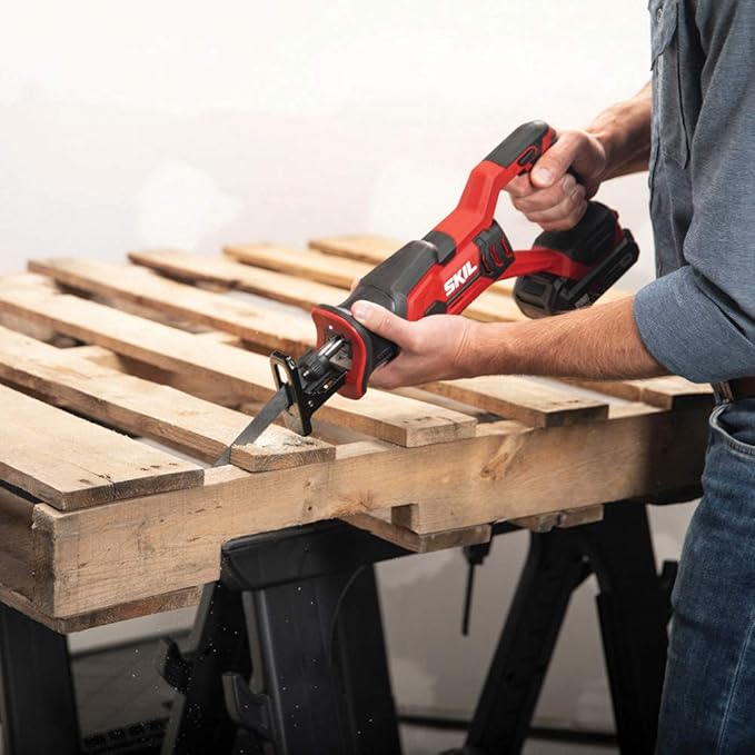 SKIL 20V Compact Reciprocating Saw Includes 2.0Ah PWR CORE 20 Lithium Battery and Charger