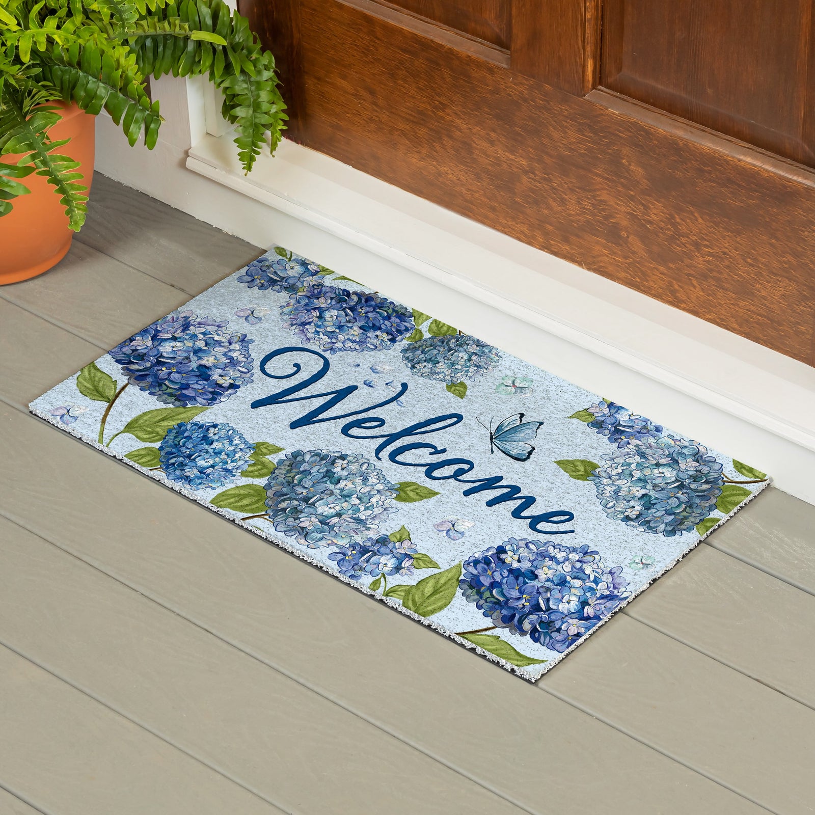 Evergreen Hydrangea Haven, PVC Trapper Mat 28 in. x 16 in.
