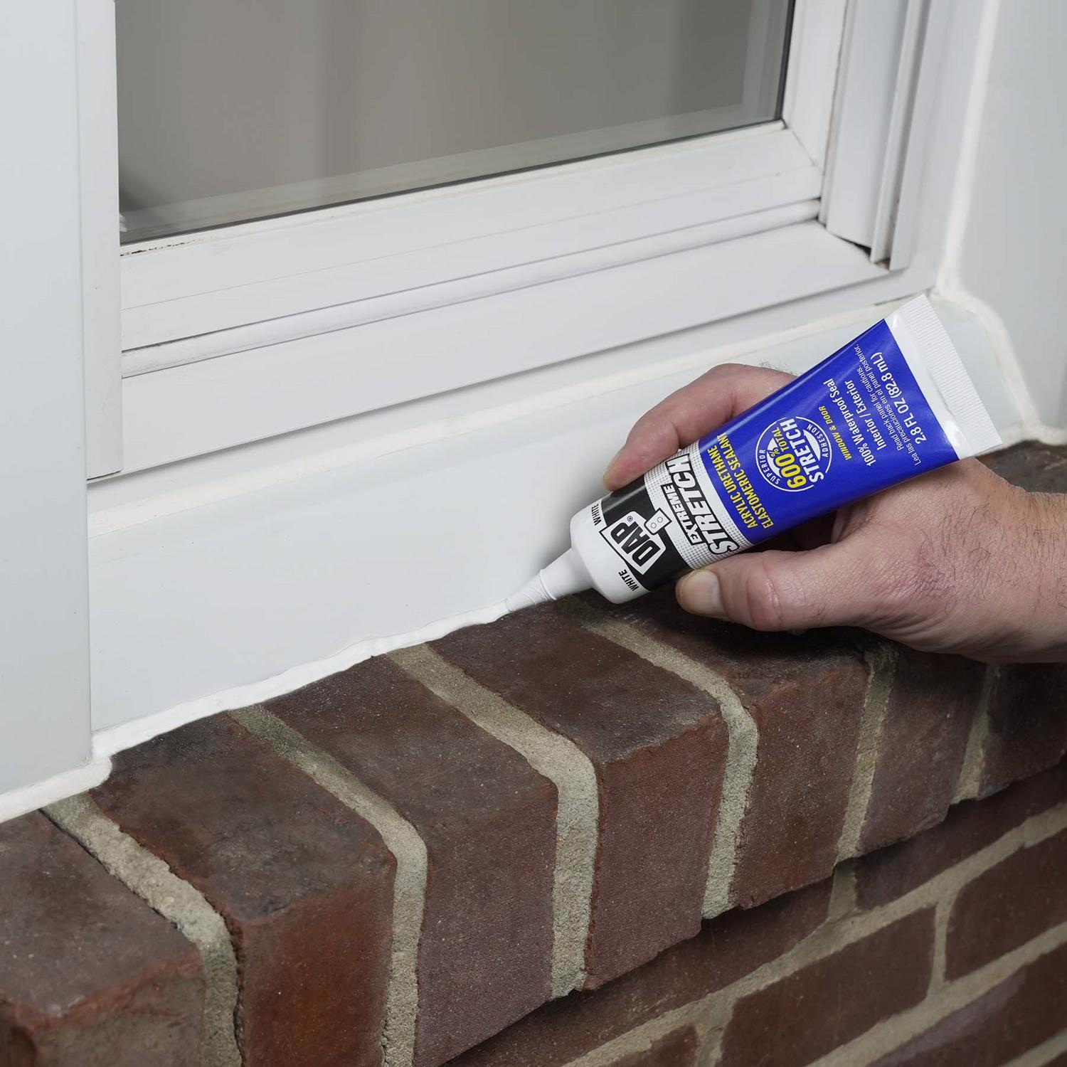 DAP Extreme Stretch White Acrylic Urethane Elastomeric Window and Door Sealant 2.8 oz