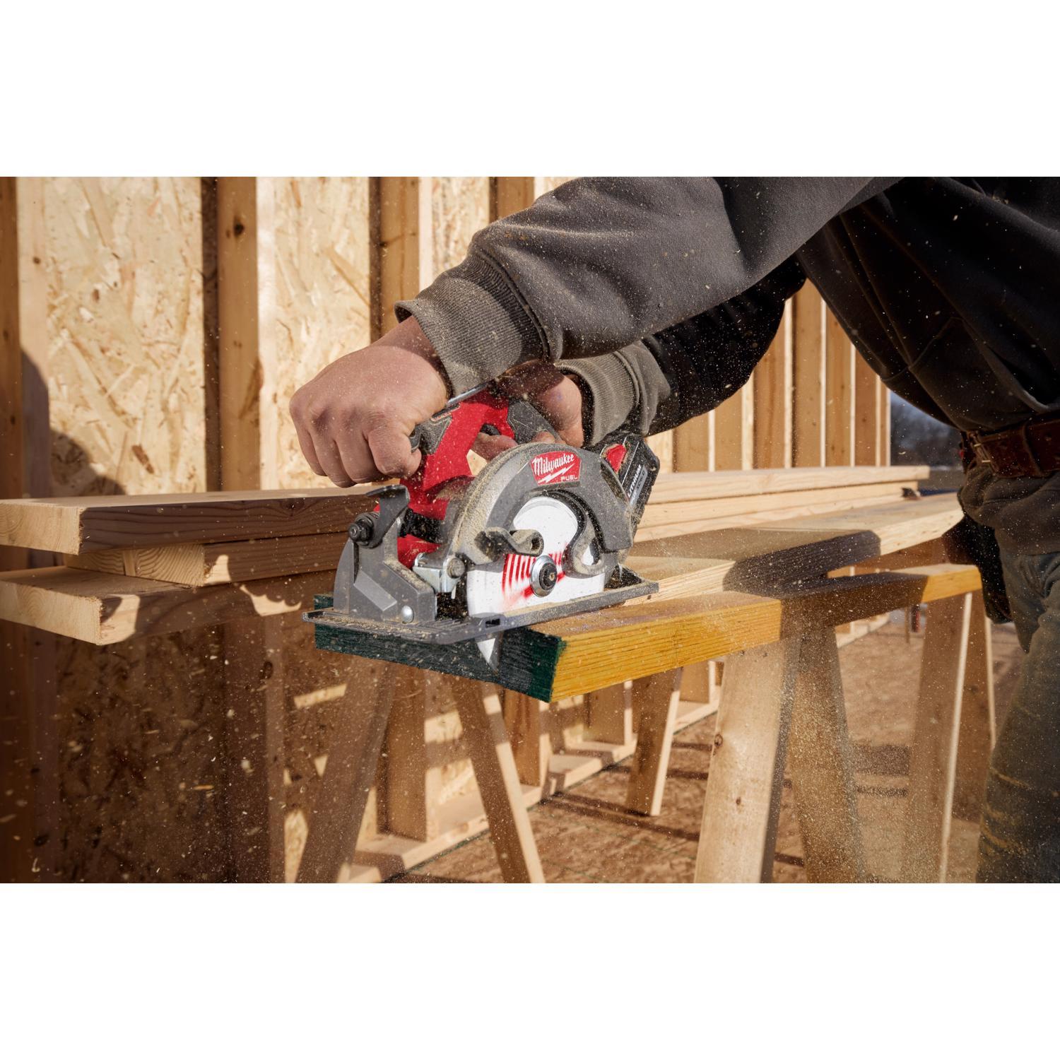 Milwaukee M18 FUEL M18 6 amps 6-1/2 in. Cordless Brushless Circular Saw Tool Only