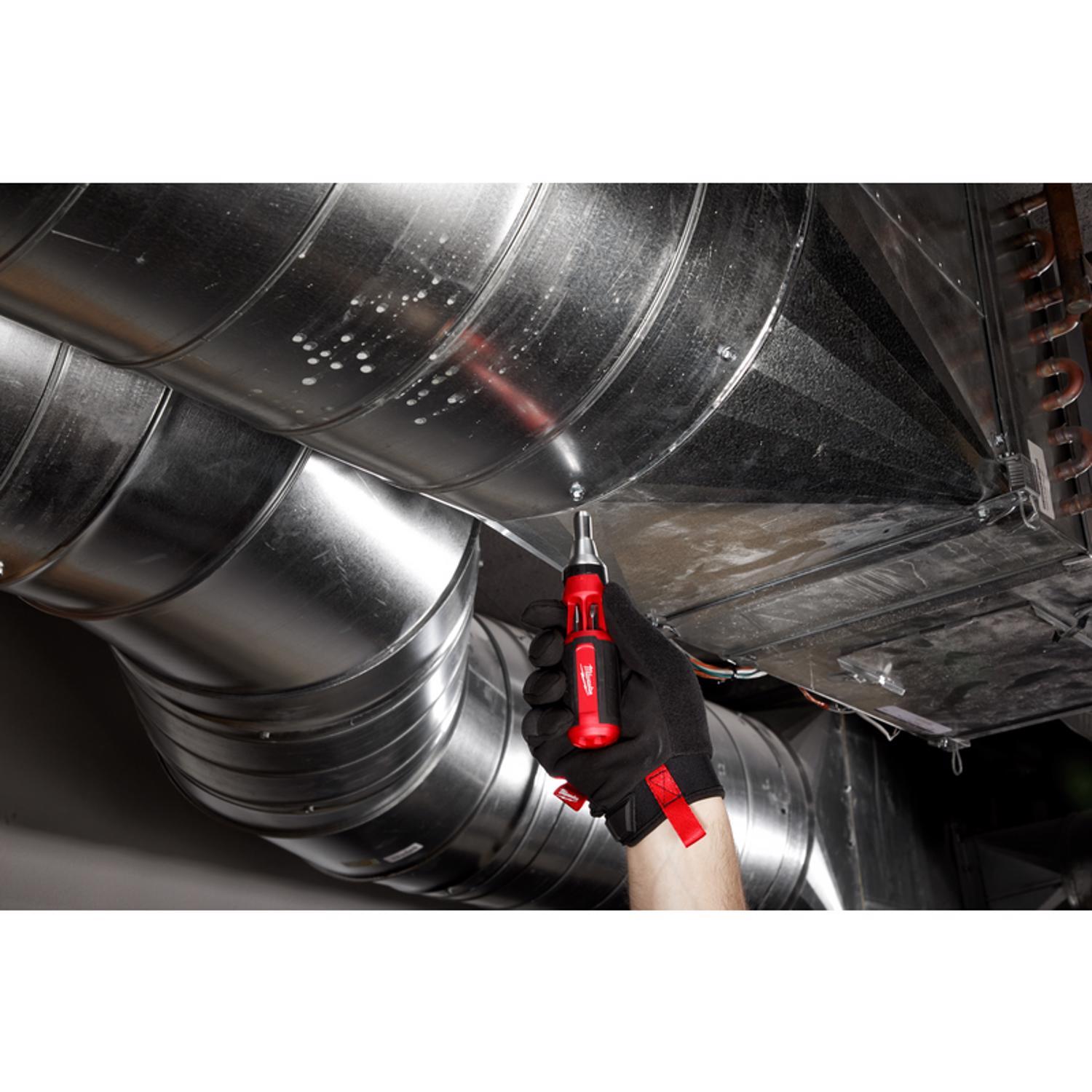 Milwaukee 9-in-1 Ratcheting Multi-Bit Driver 9.09 in. 8 pc