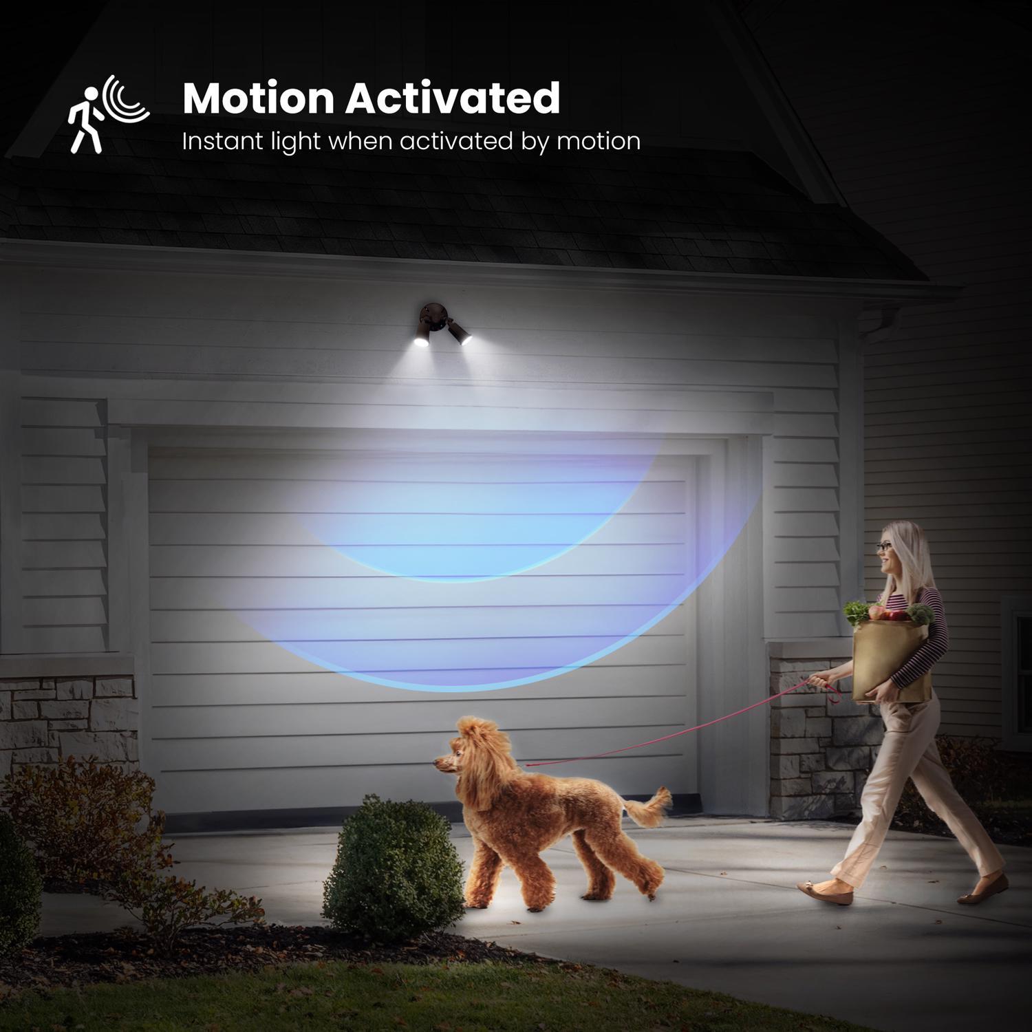 Feit PAR38 E26 (Medium) LED Motion Activated Bulb Color Changing 100 Watt Equivalence 1 pk