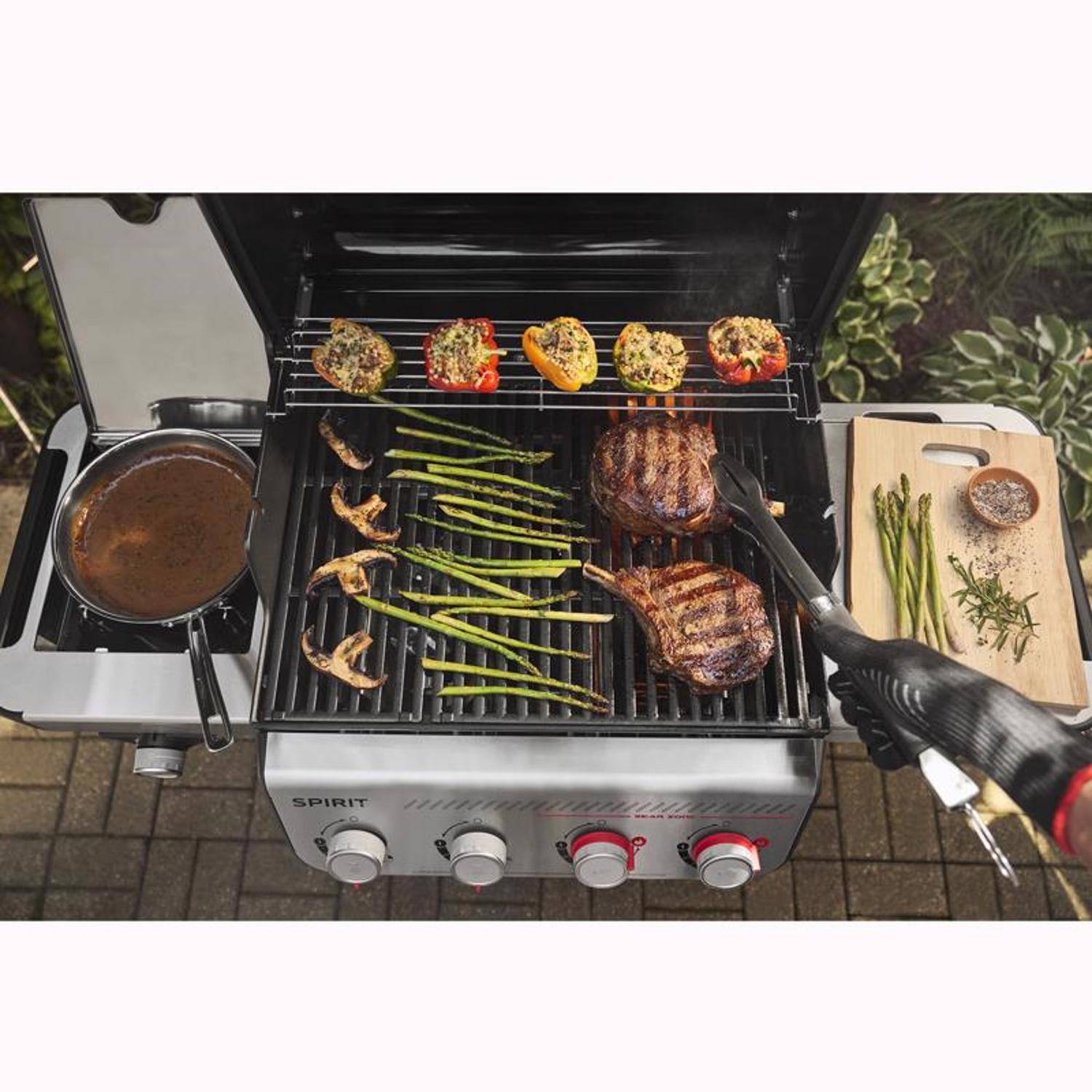Weber Spirit EP-435 4 Burner Liquid Propane Digital Thermometer
