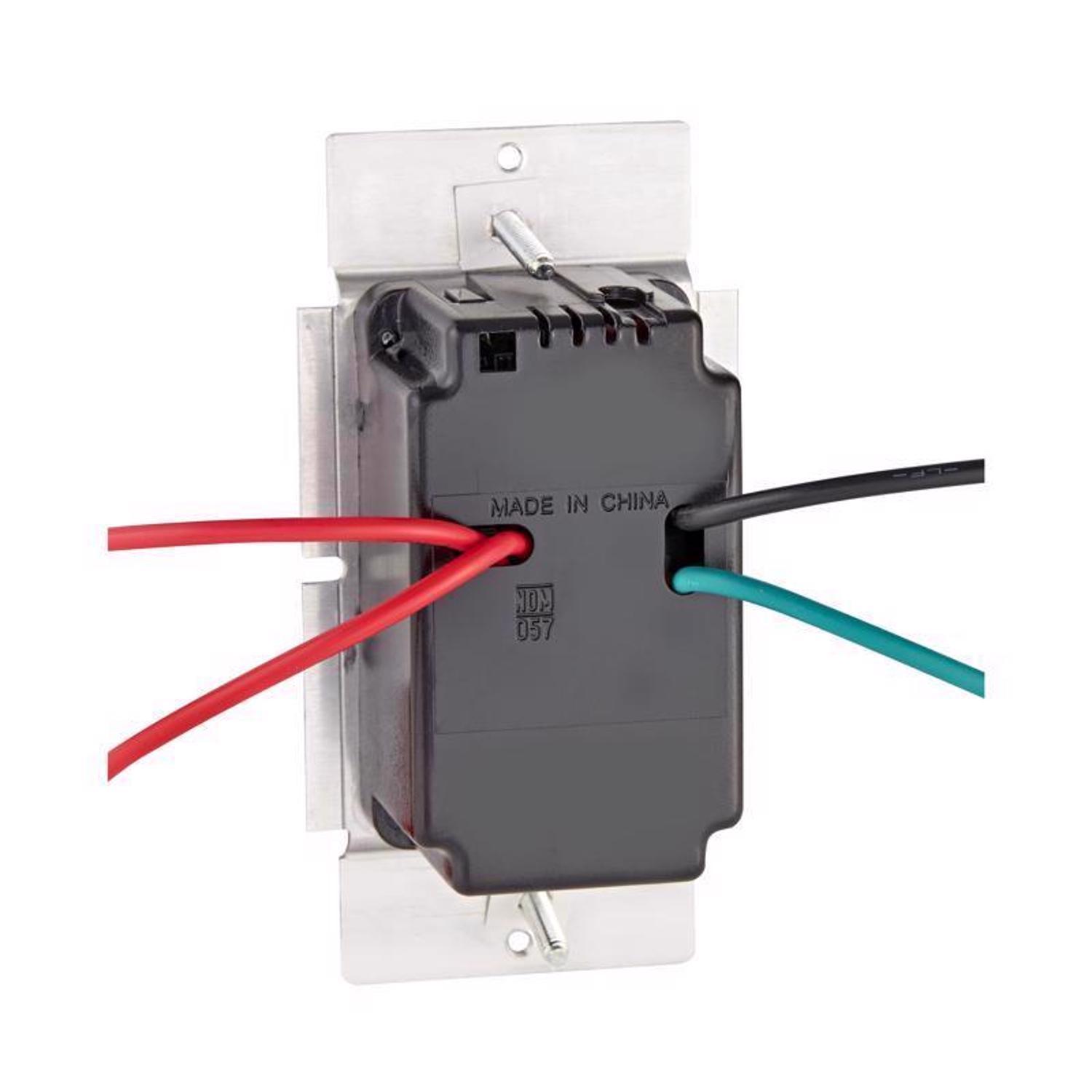 Leviton IllumaTech White 600 W Slide Dimmer Switch 1 pk