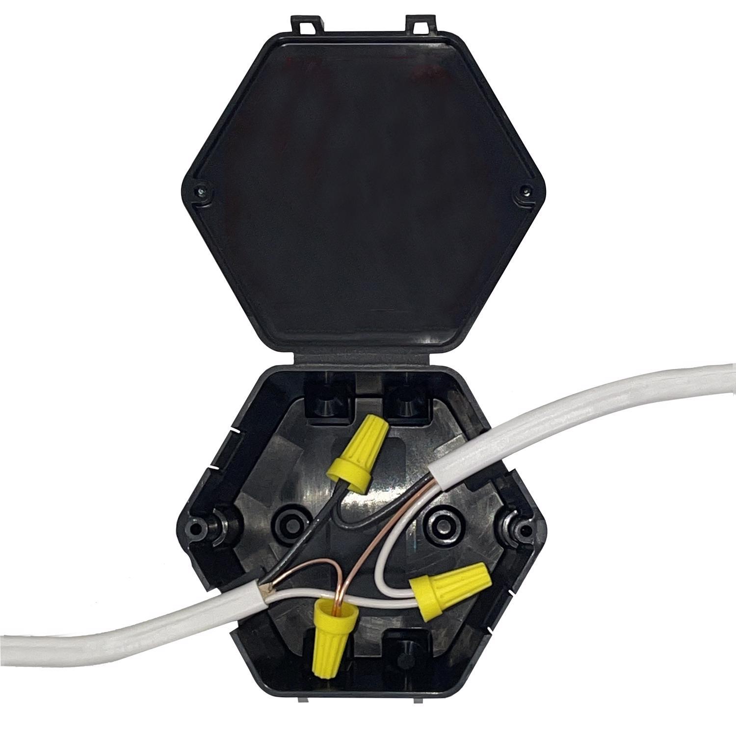 Pro Design Open Splice Old Work 25.8 cu in Octagon Plastic 4 gang Junction Box Black