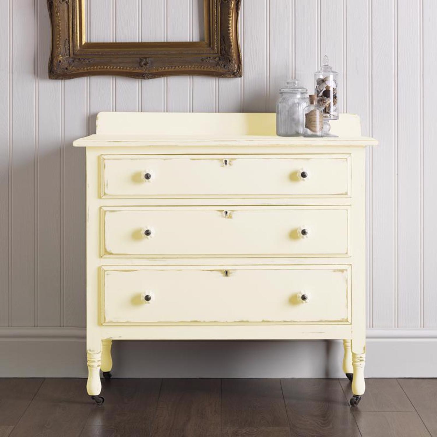 Rust-Oleum Chalked Ultra Matte Chiffon Cream Oil-Based Acrylic Sprayable Chalk Paint 12 oz