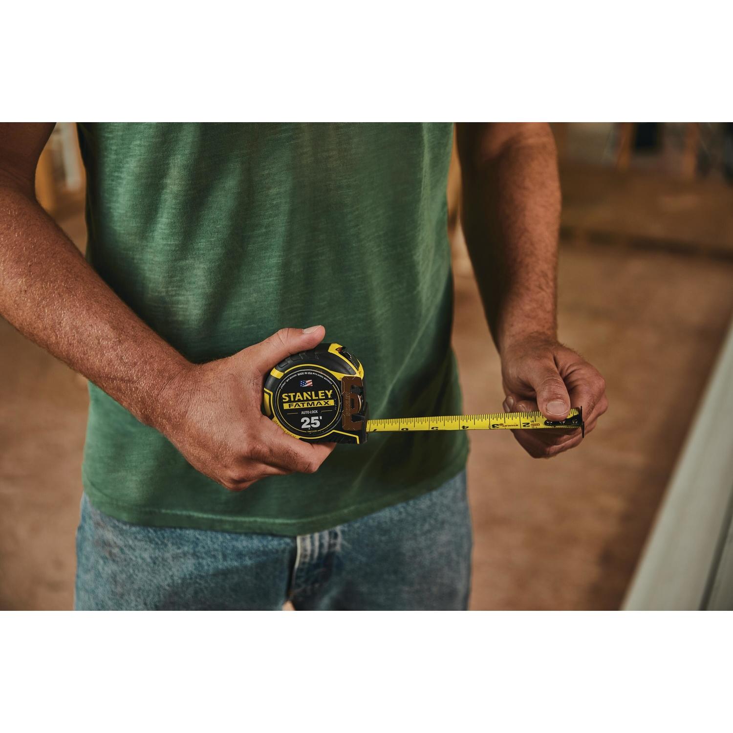 Stanley Fatmax 25 ft. L X 1.25 in. W Auto Lock Tape Measure 1 pk