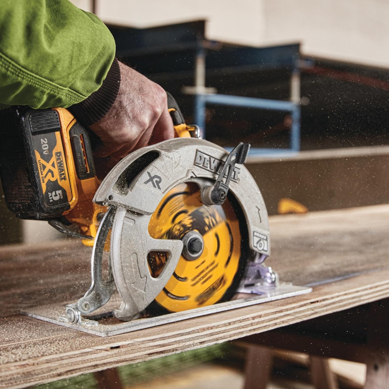 DeWalt 7-1/4 in. D X 5/8 in. Tungsten Carbide Circular Saw Blade Set 24 teeth 2 pk