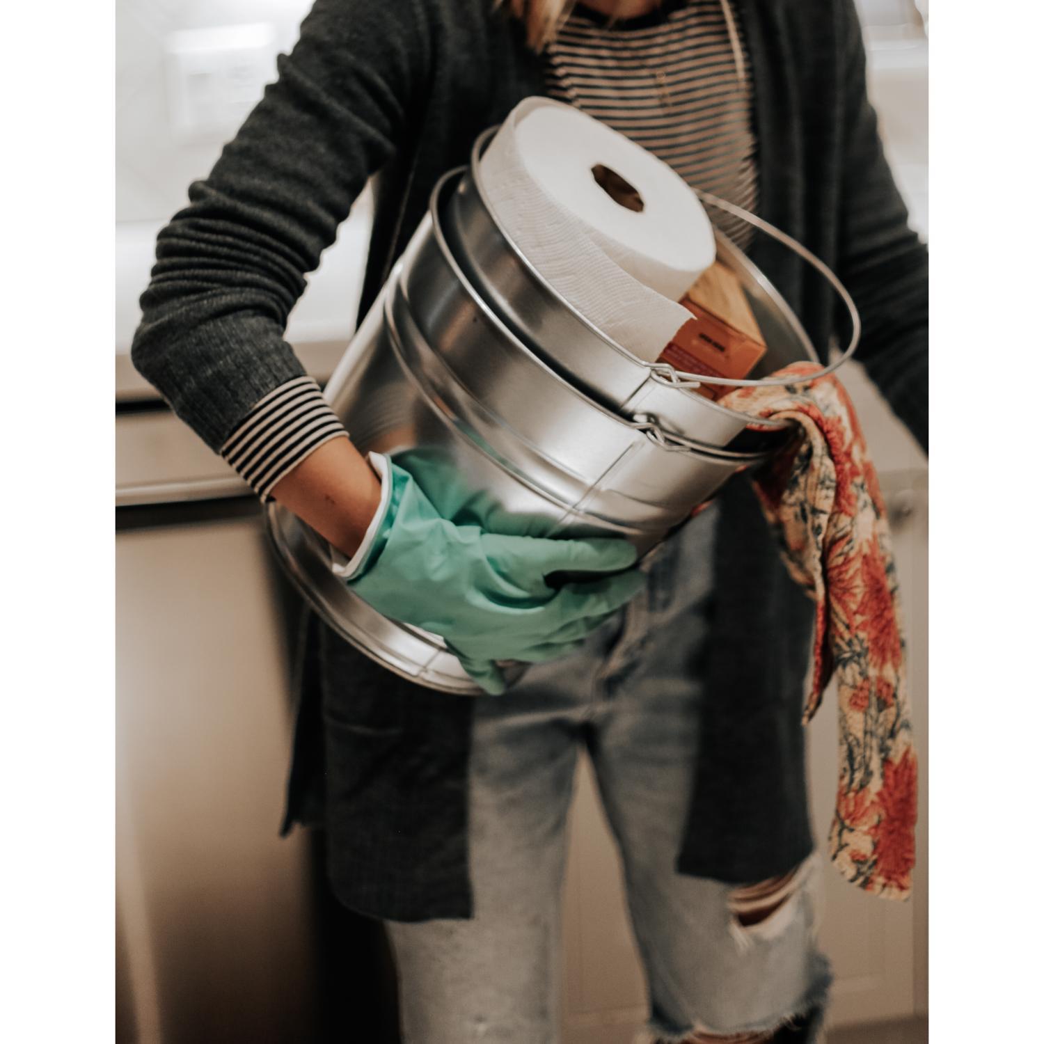 Behrens 14 qt Galvanized Pail Silver