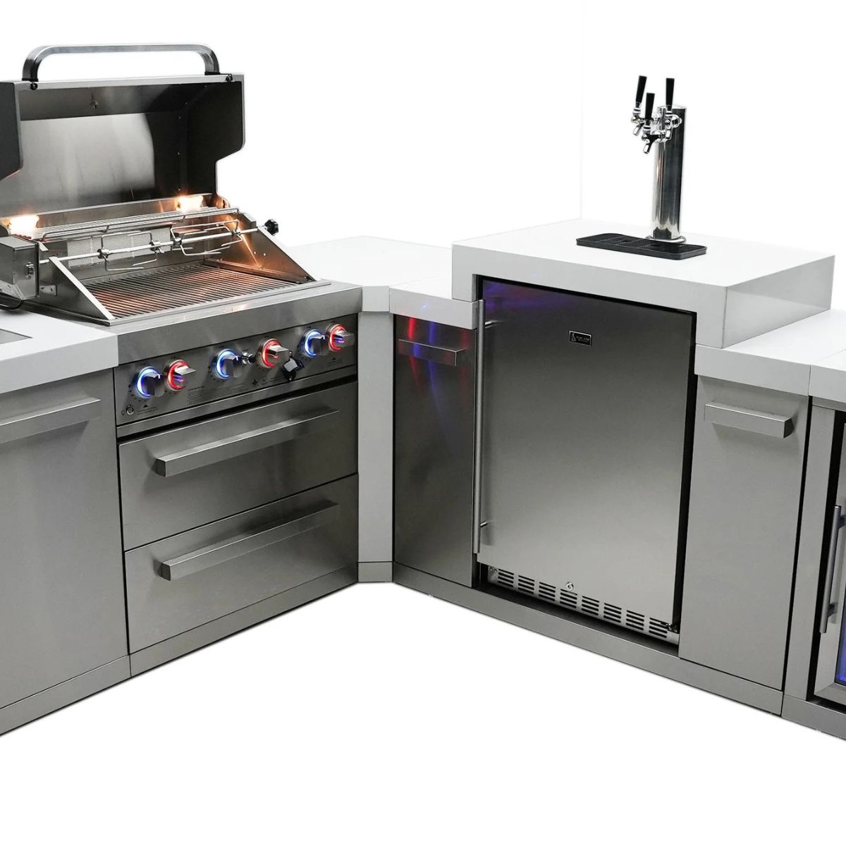 Mont Alpi 4-burner Deluxe Island with a 90-degree corner, kegerator, and fridge cabinet